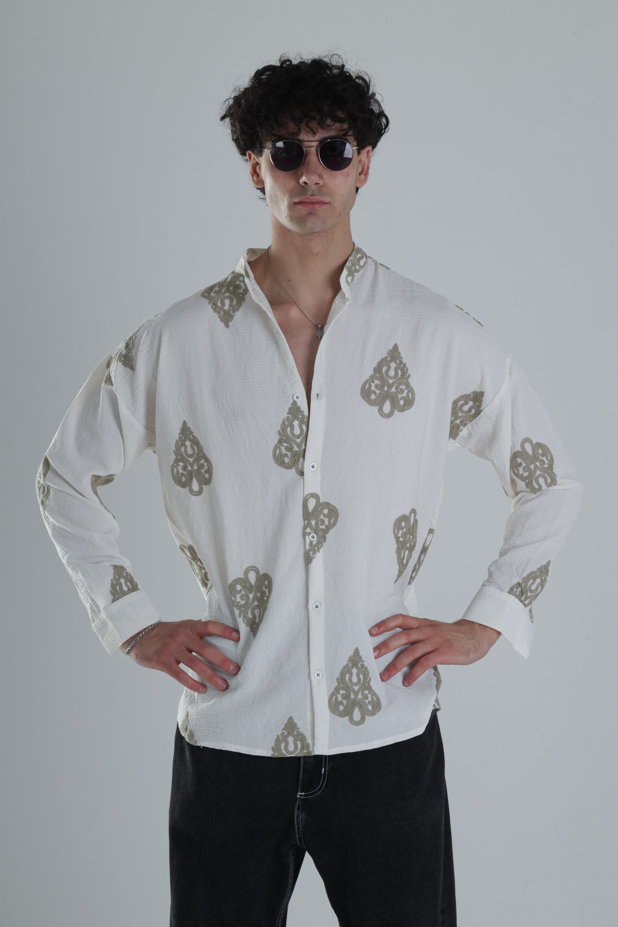 Yeşil Nakış Detaylı Oversize Gömlek
