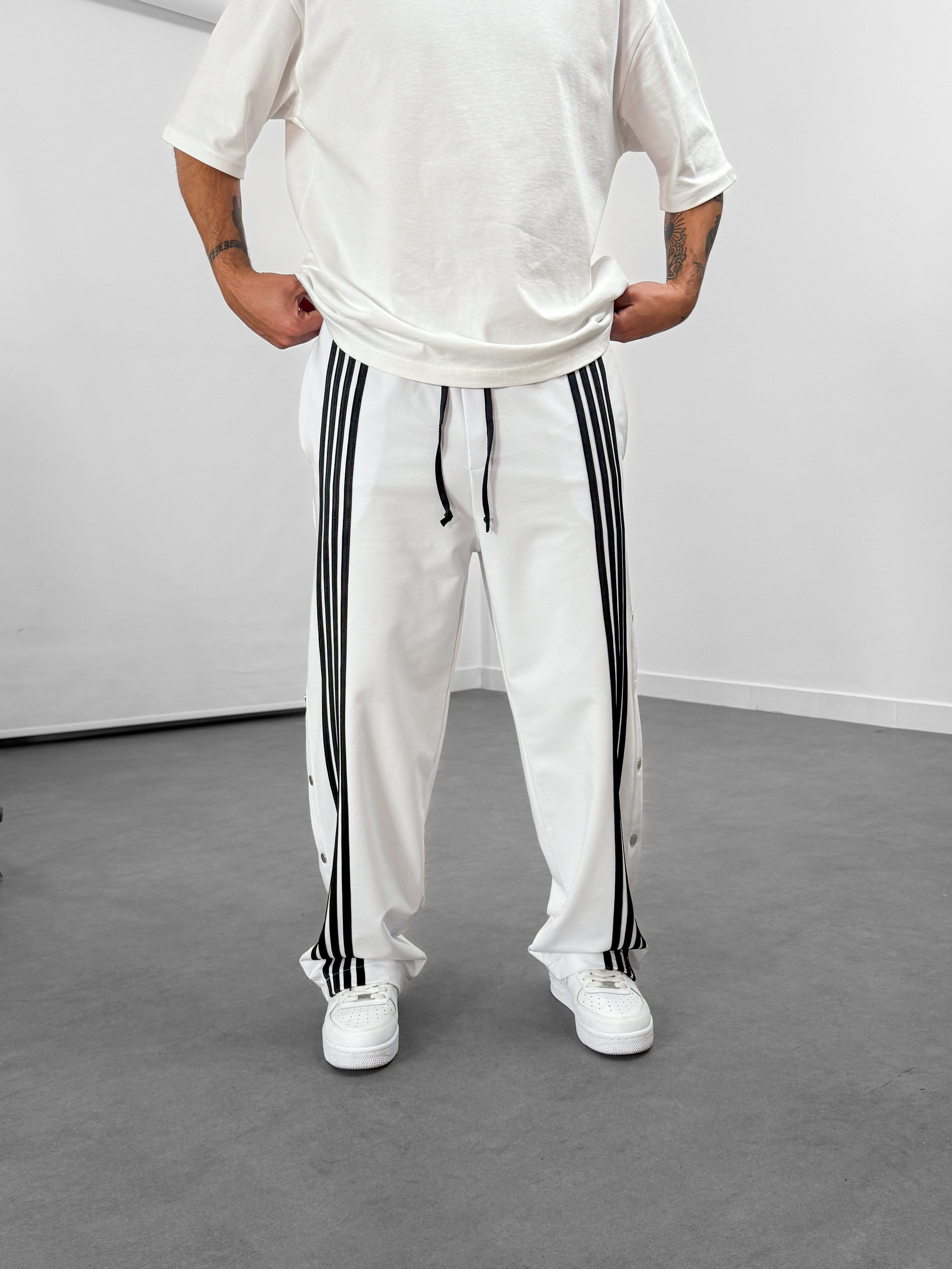 Şeritli Beyaz Erkek Baggy Pantolon