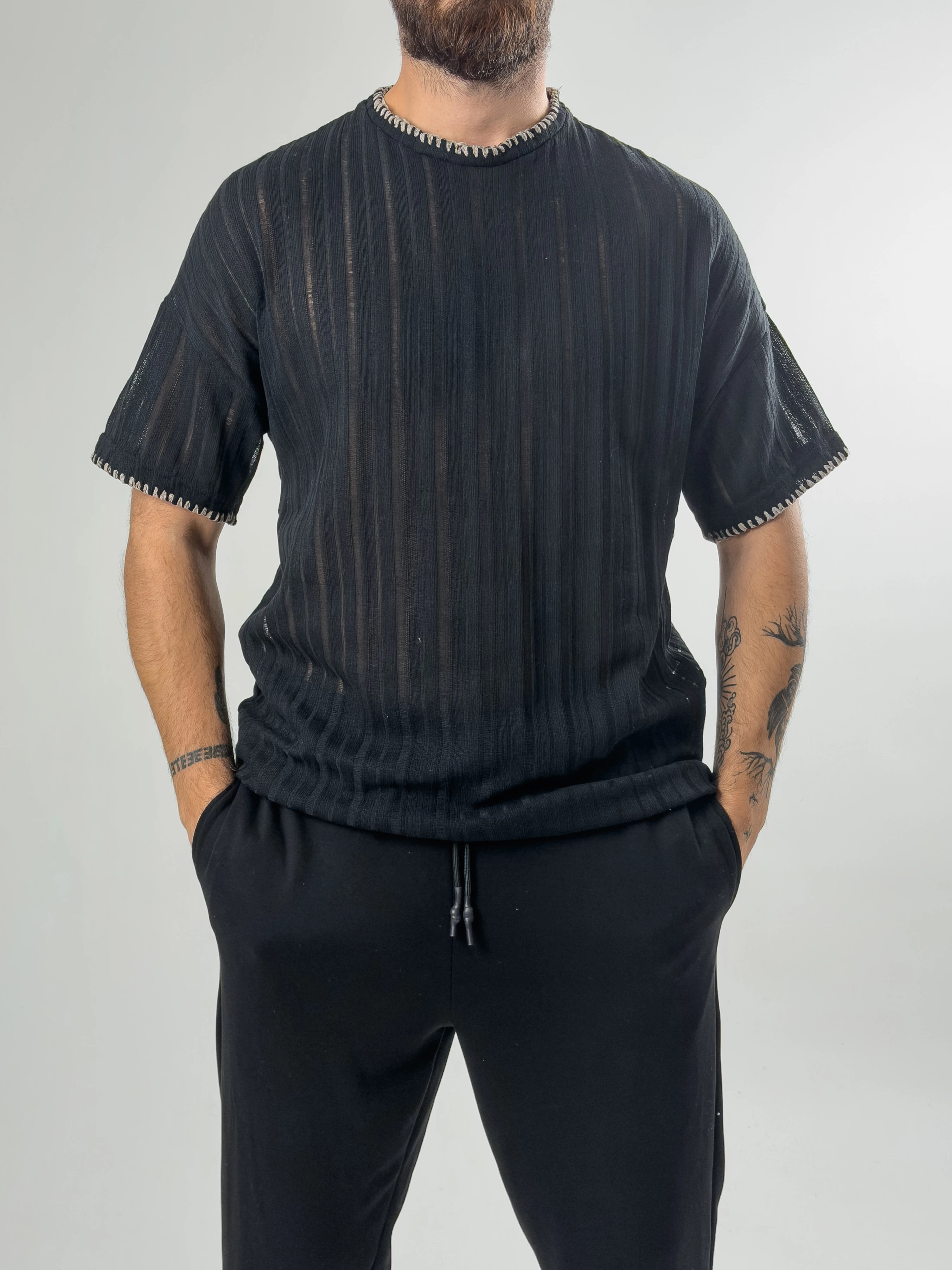 Yaka İp Detaylı Tasarım Erkek Siyah T-Shirt COC2611