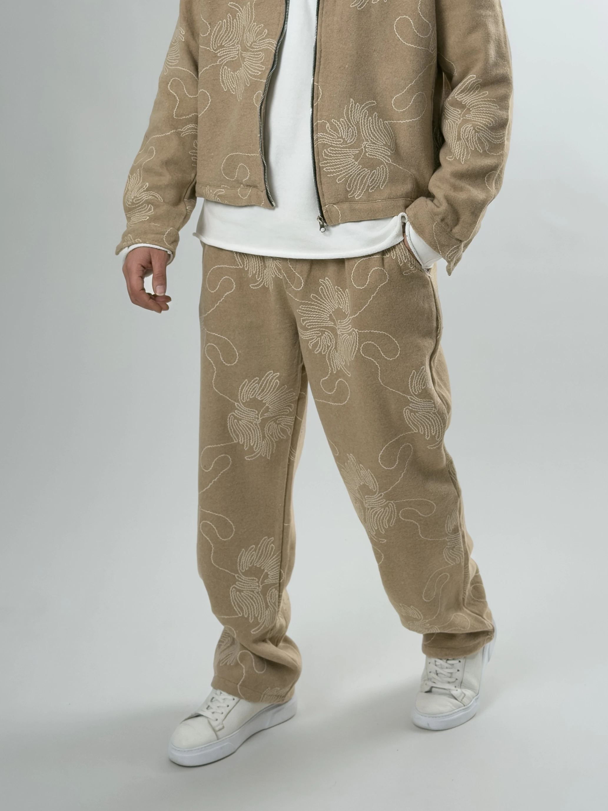 Nakış İşlemeli Erkek Bej Takım COC2628