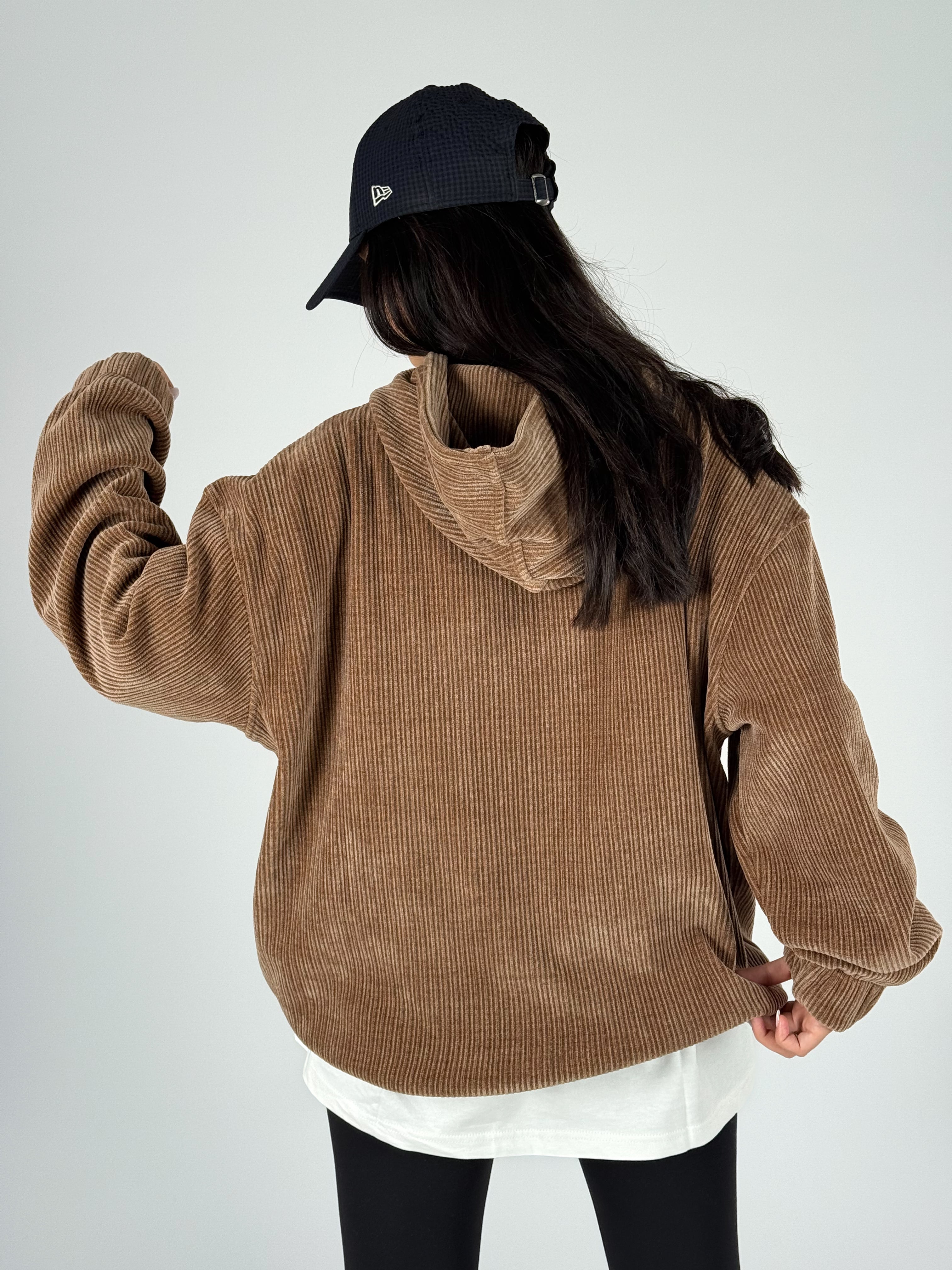 Kadife Dokulu Kahve Oversize Kapüşonlu Kadın Sweatshirt