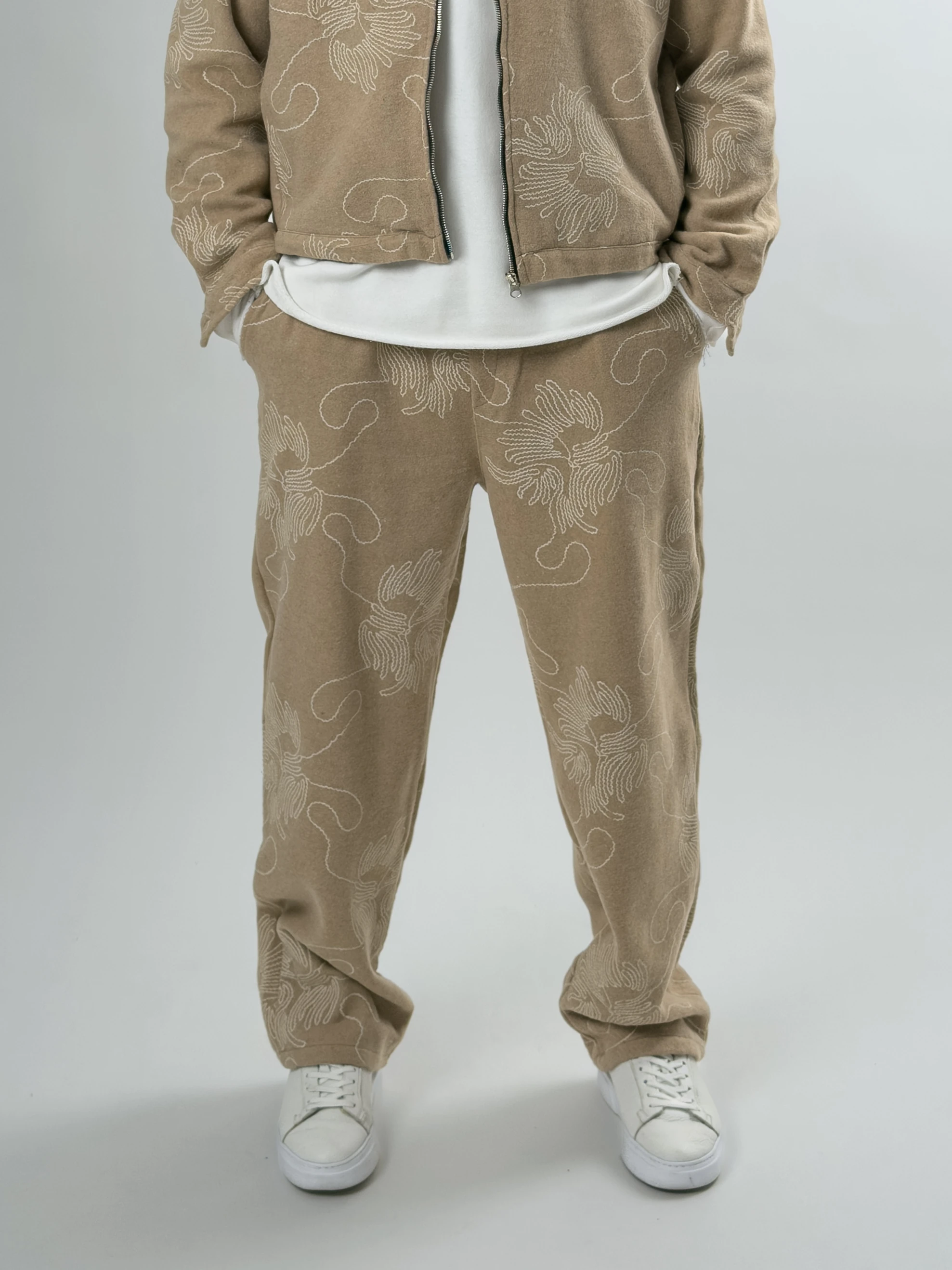 Nakış İşlemeli Erkek Bej Takım COC2628