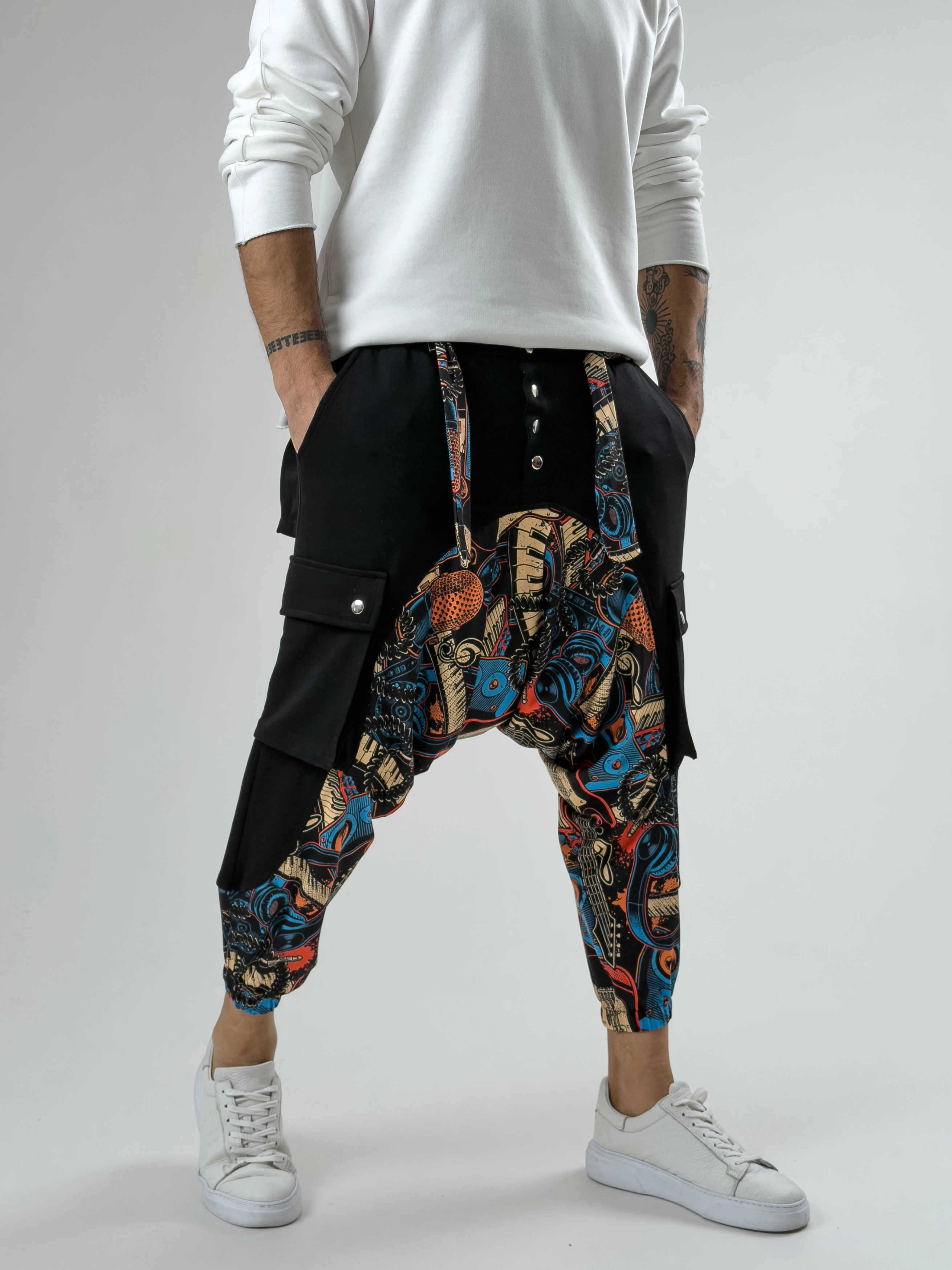 Garni Tasarım Erkek Siyah Müzik Desenli Spor Şalvar COC2619