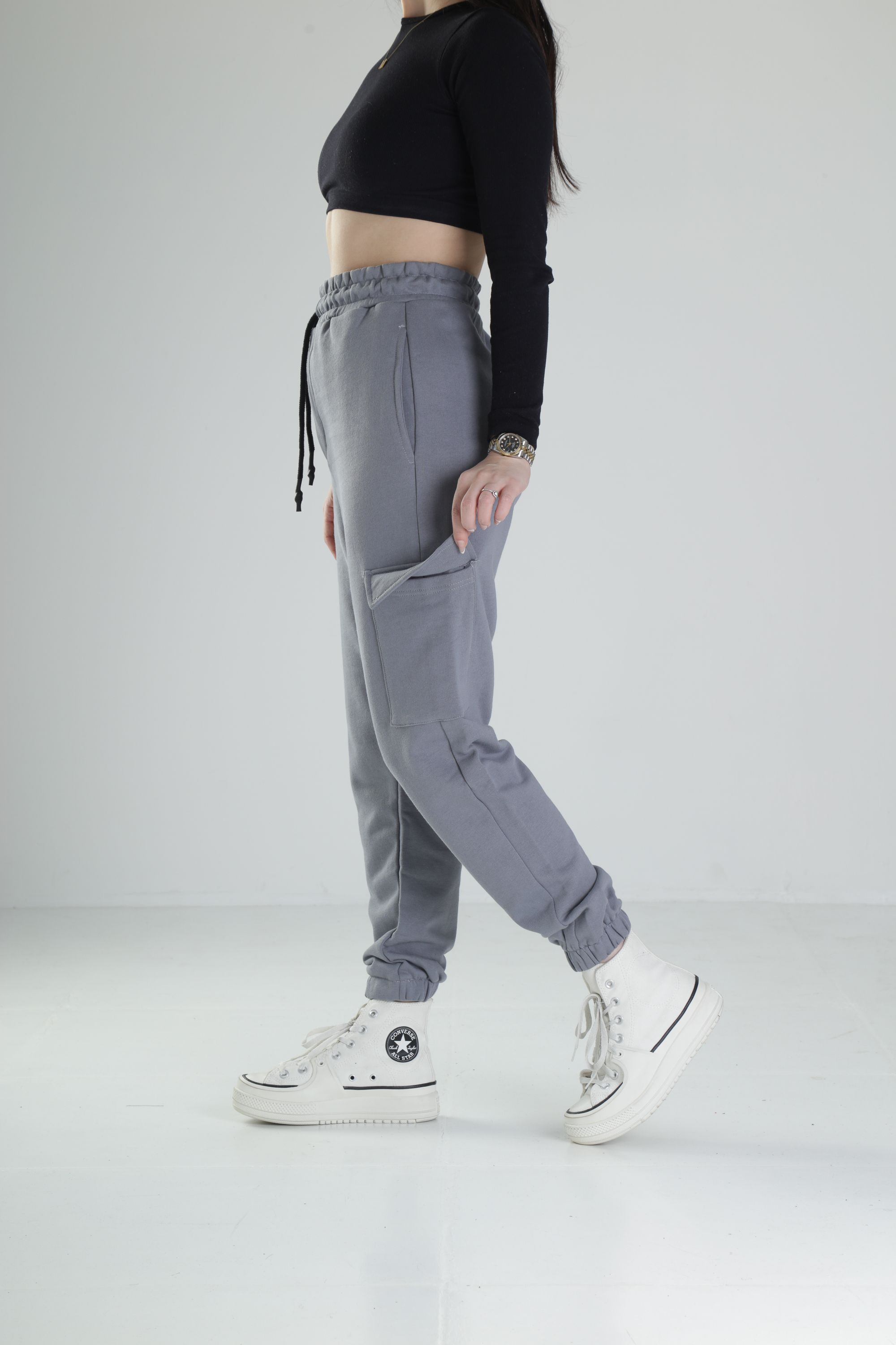 Gri Cep Detaylı Jogger Pantolon