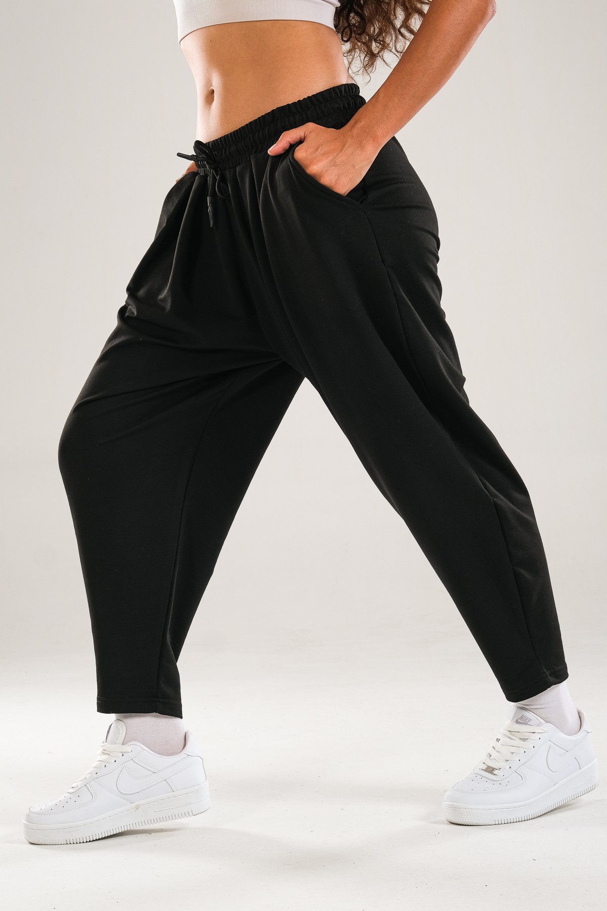 Pileli Siyah Jogger Pantolon