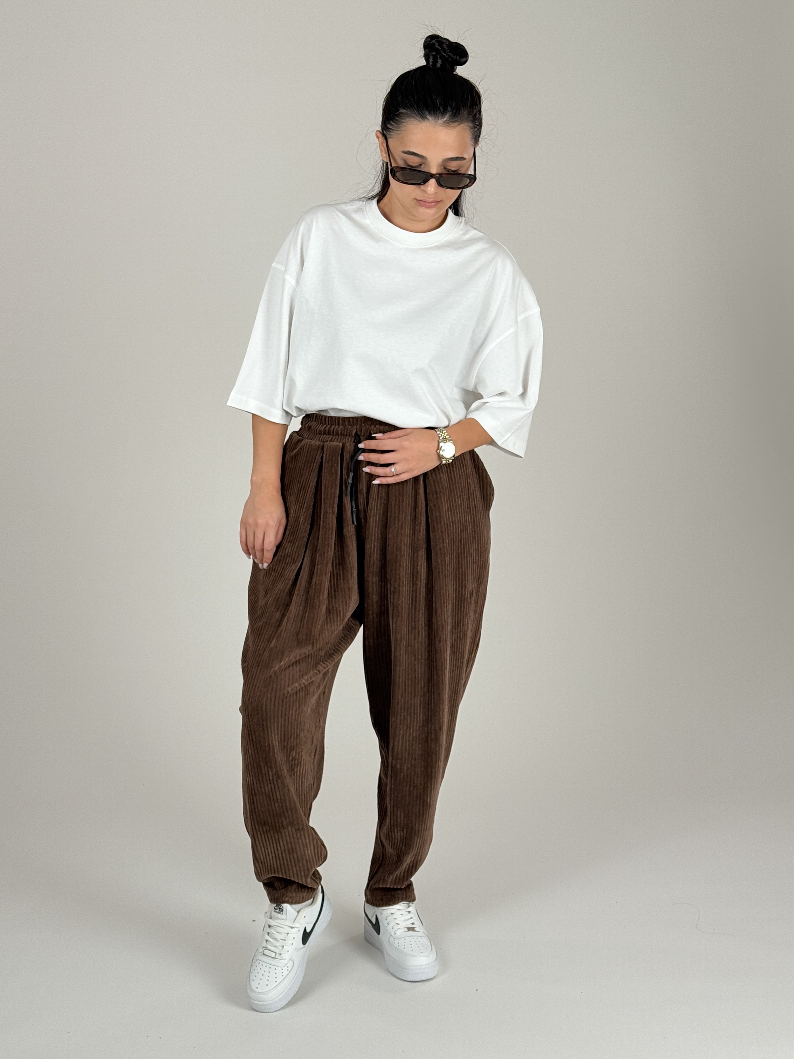 Kahve Pileli Kadife Kadın Jogger Pantolon