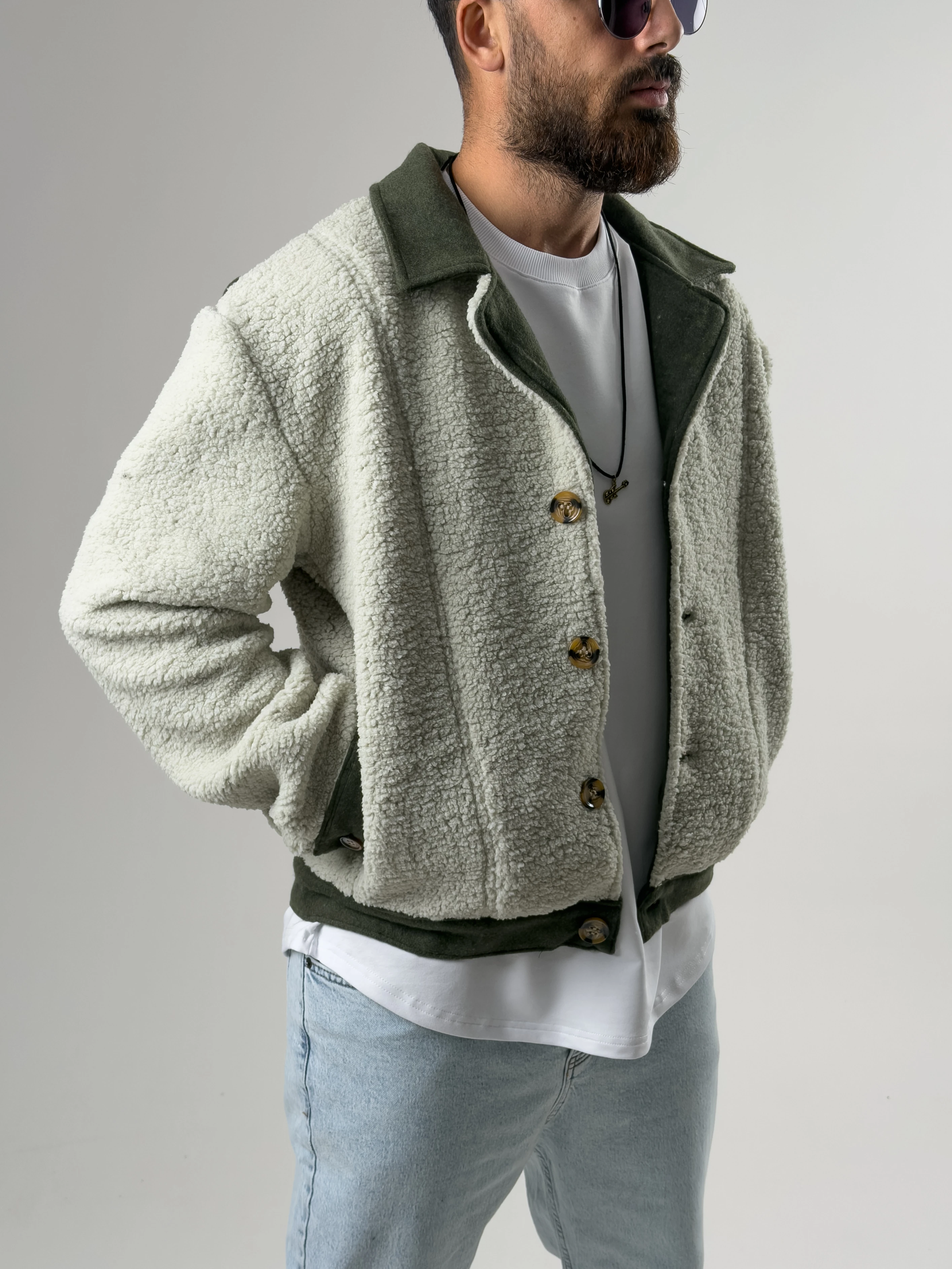 Erkek Kaşe Detaylı Yeşil Peluş Hırka COC2587