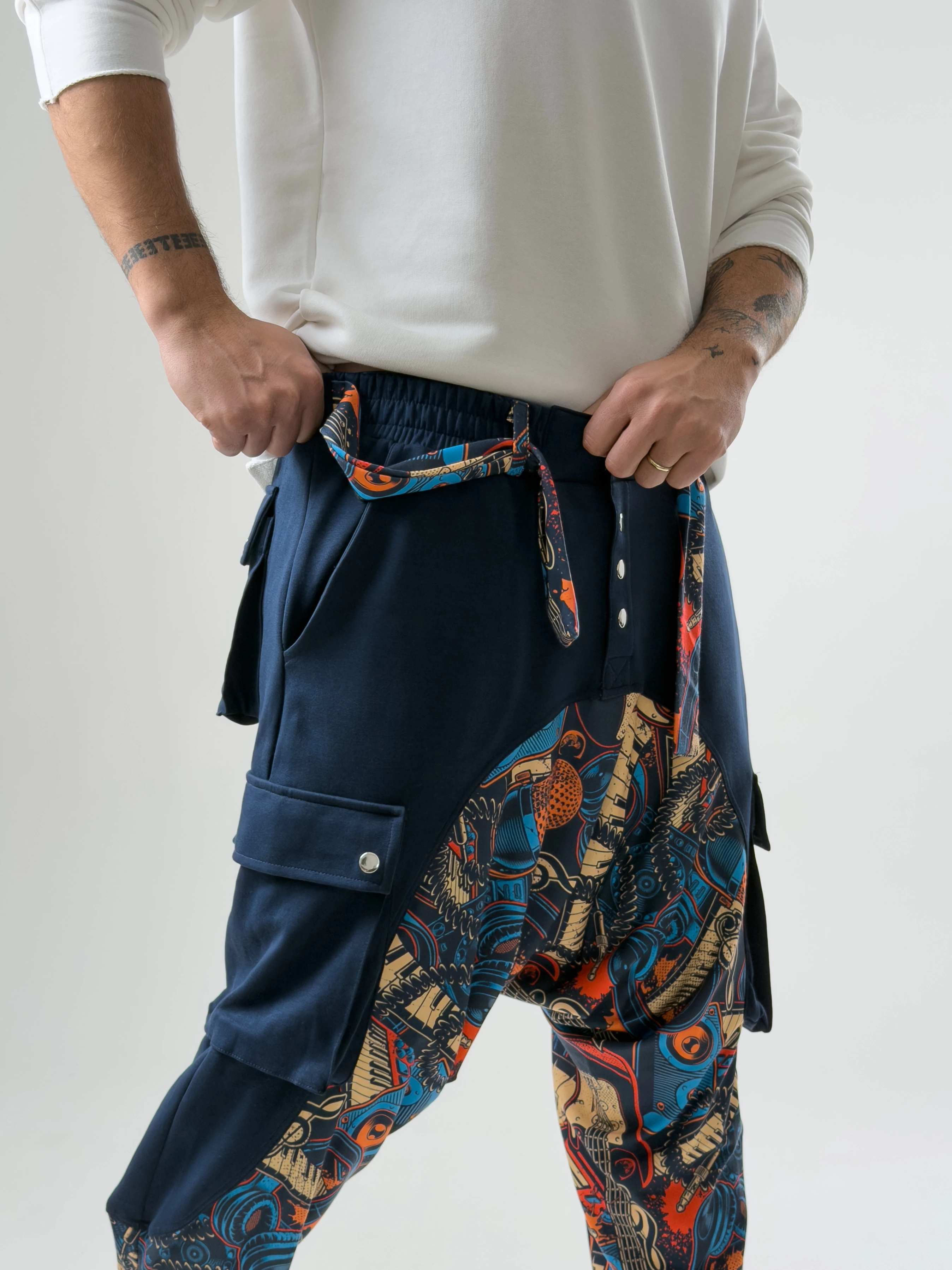 Garni Tasarım Erkek Müzik Desenli Lacivert Spor Şalvar COC2617