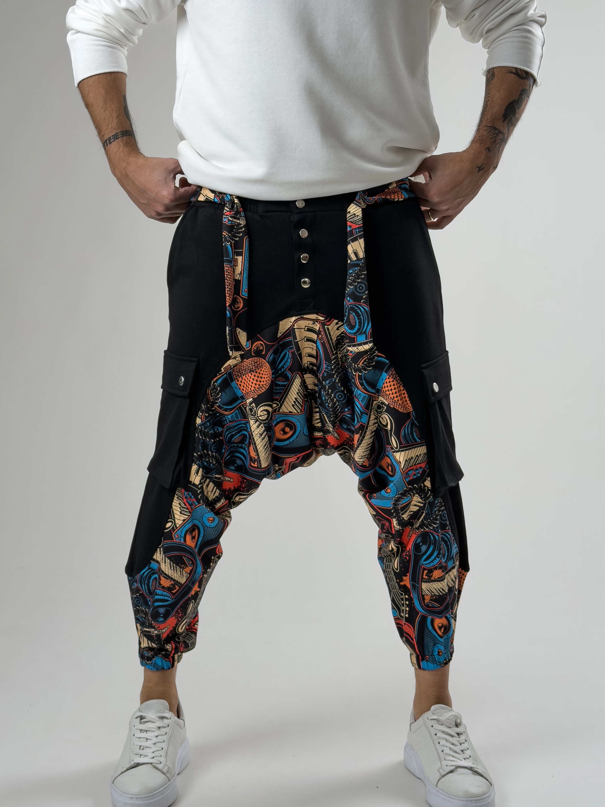 Garni Tasarım Erkek Siyah Müzik Desenli Spor Şalvar COC2619