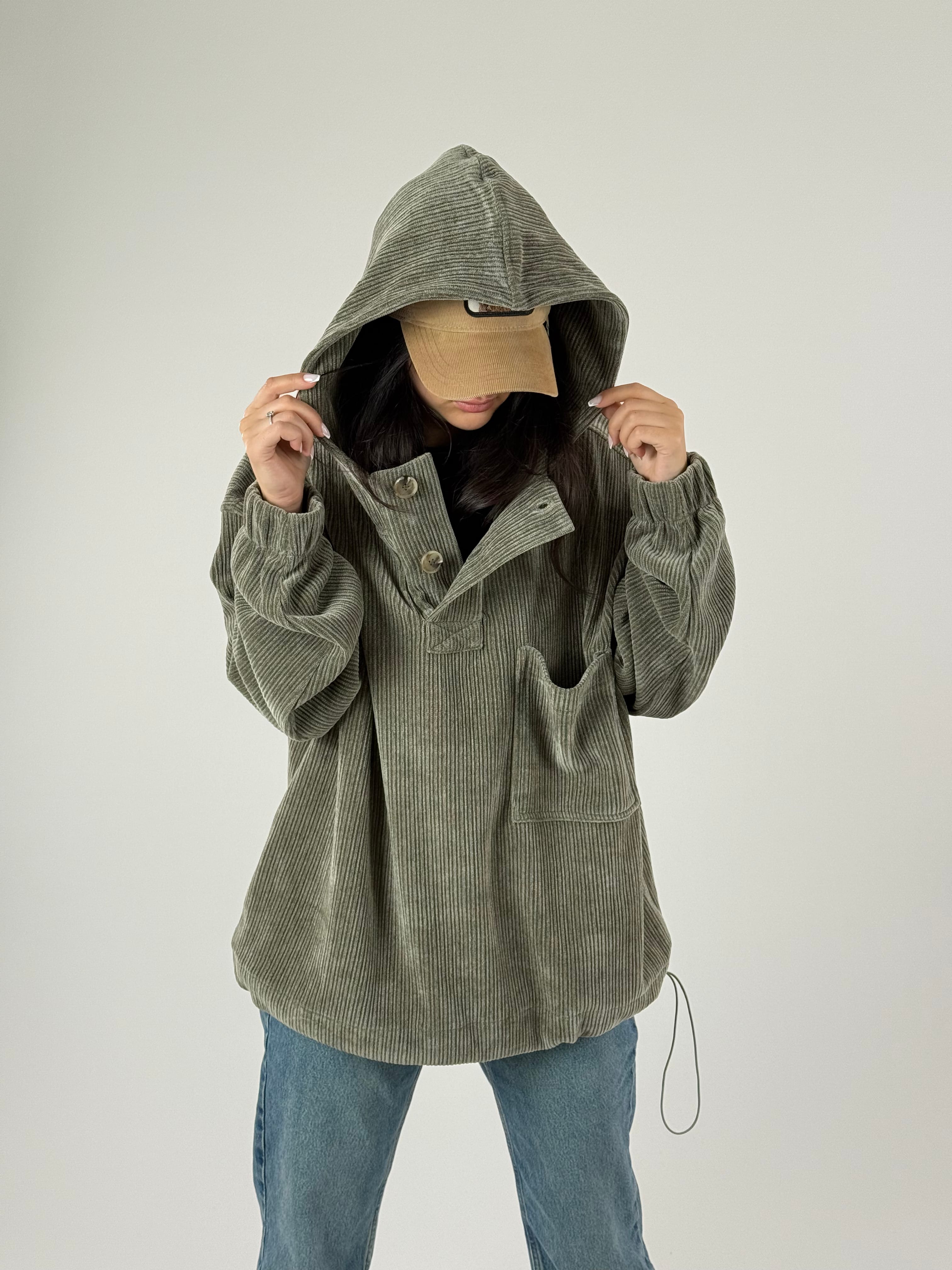 Kadife Dokulu Haki Oversize Kapüşonlu Kadın Sweatshirt