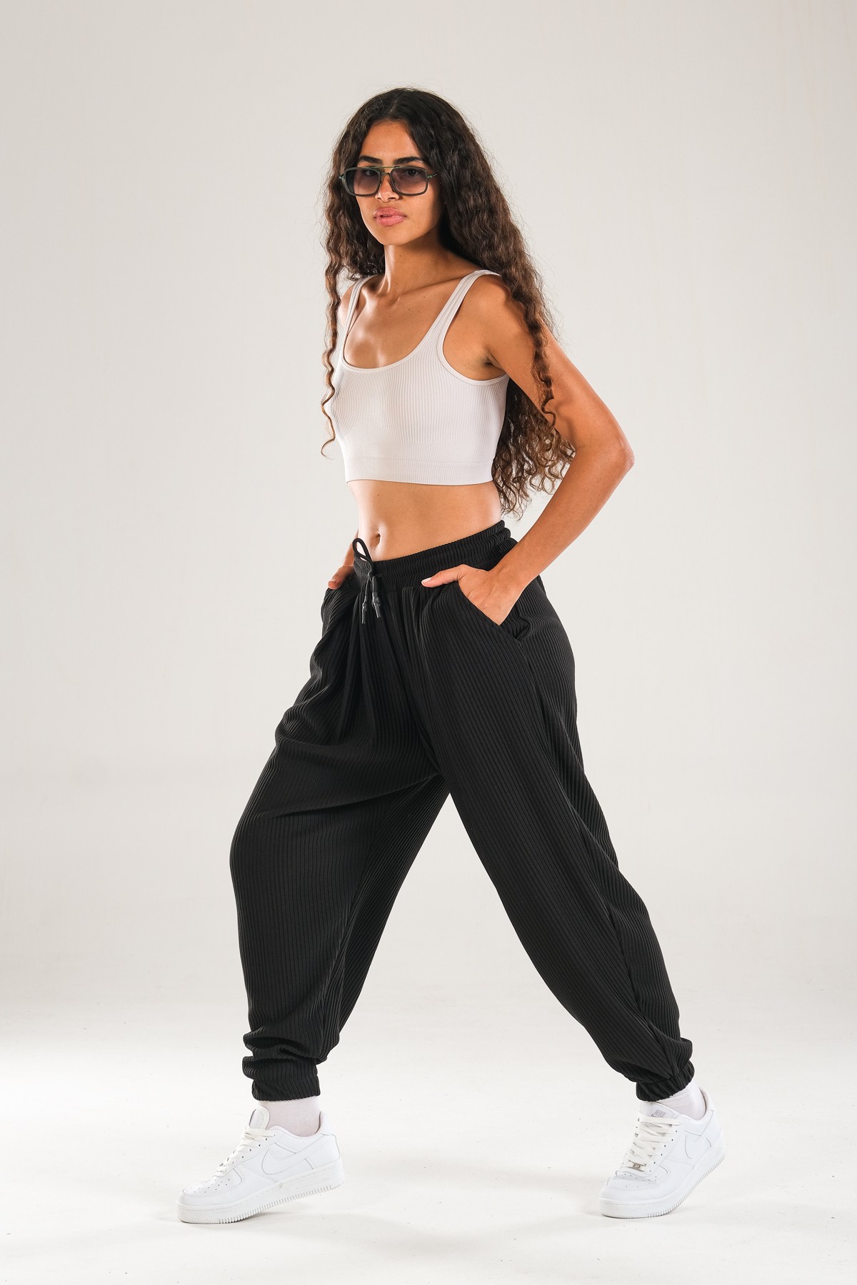 Siyah Fitilli Pileli Jogger Pantolon