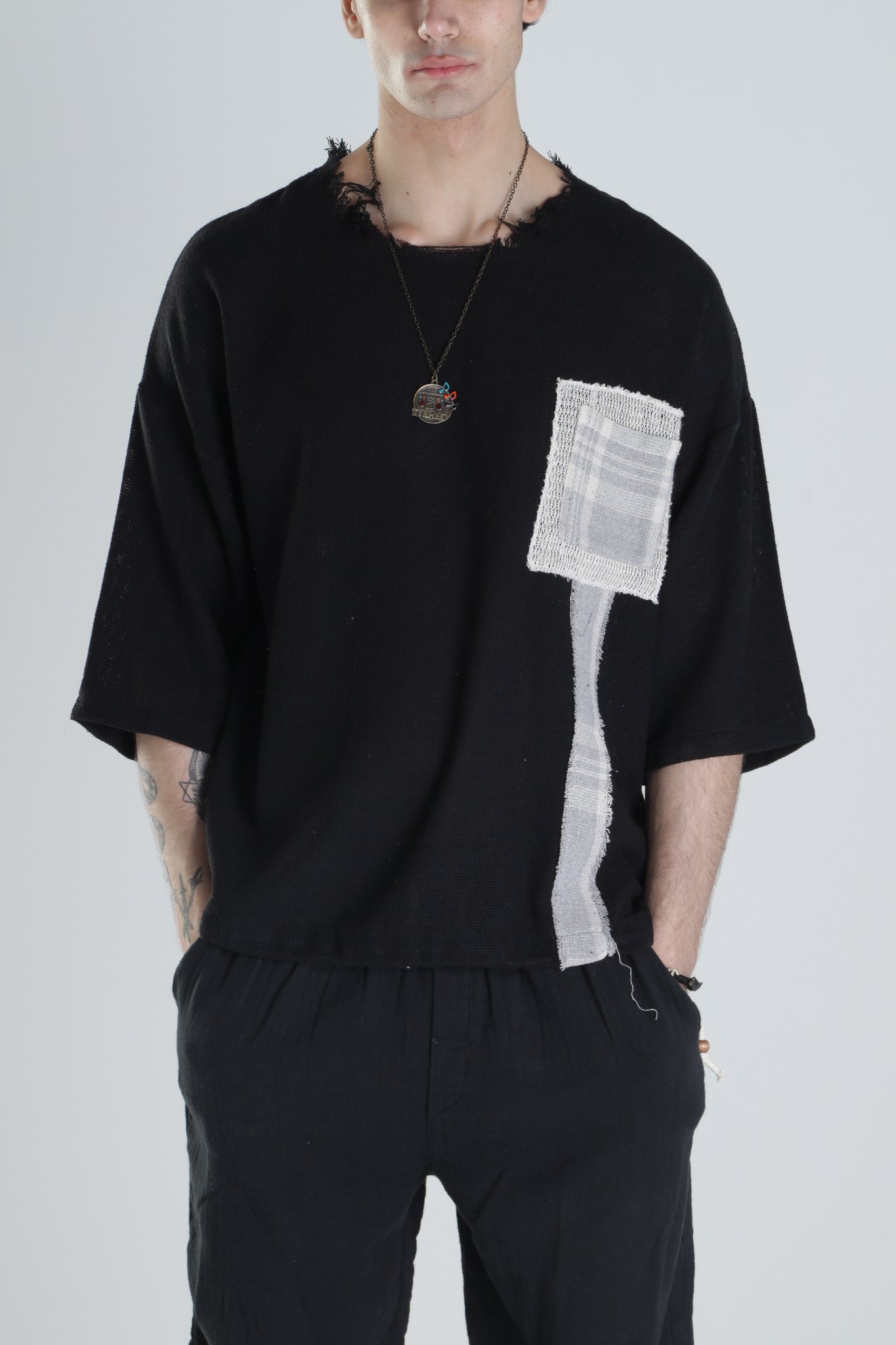 Buldan Kumaş Siyah T-Shirt