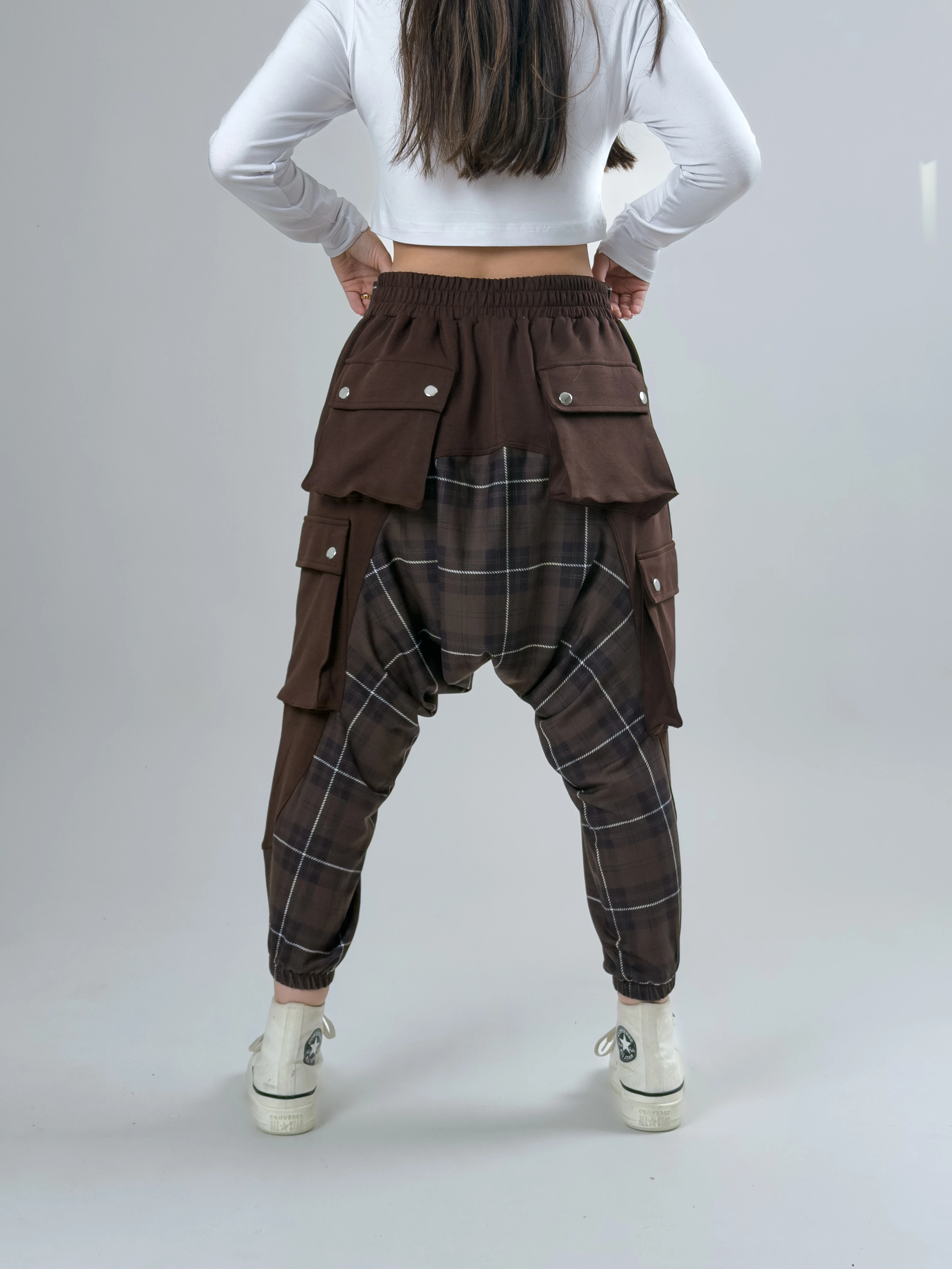 Garni Tasarım Kadın Kahve Ekose Desenli Spor Şalvar COC2618