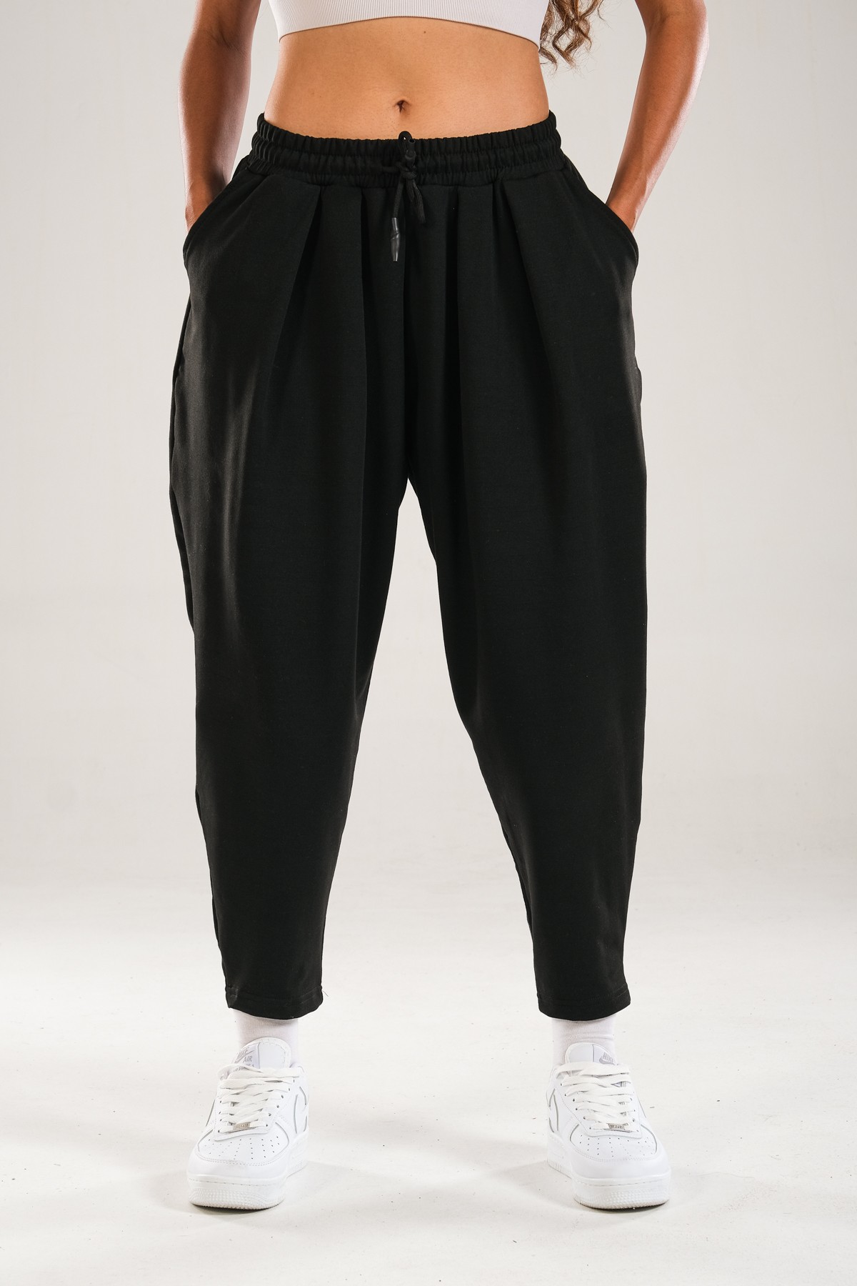Pileli Siyah Jogger Pantolon