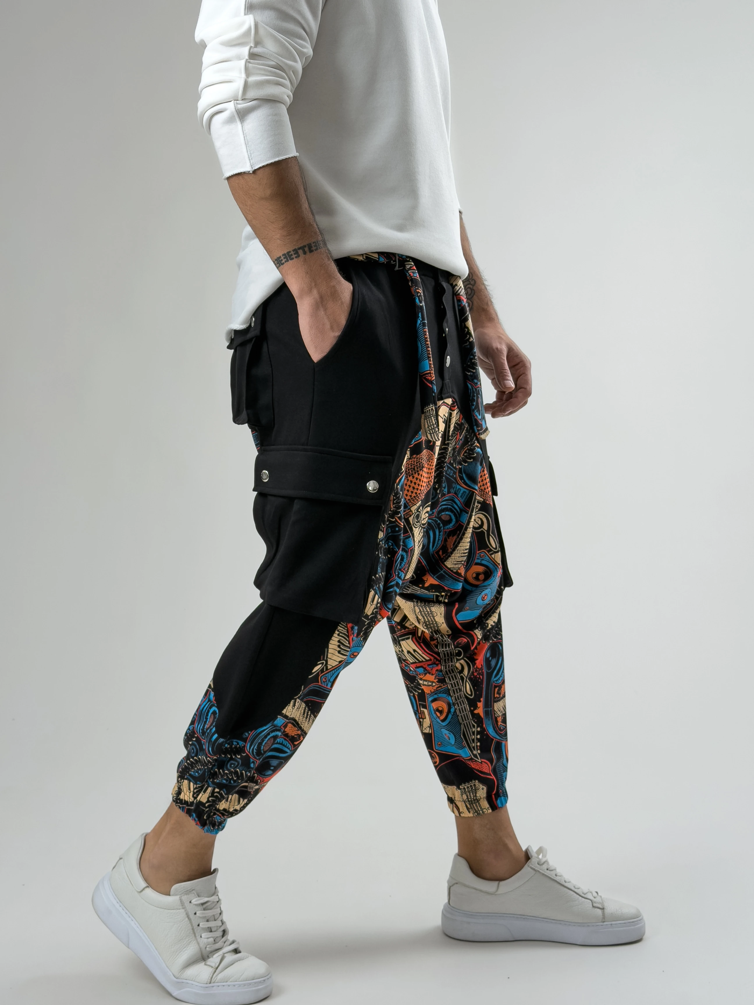 Garni Tasarım Erkek Siyah Müzik Desenli Spor Şalvar COC2619