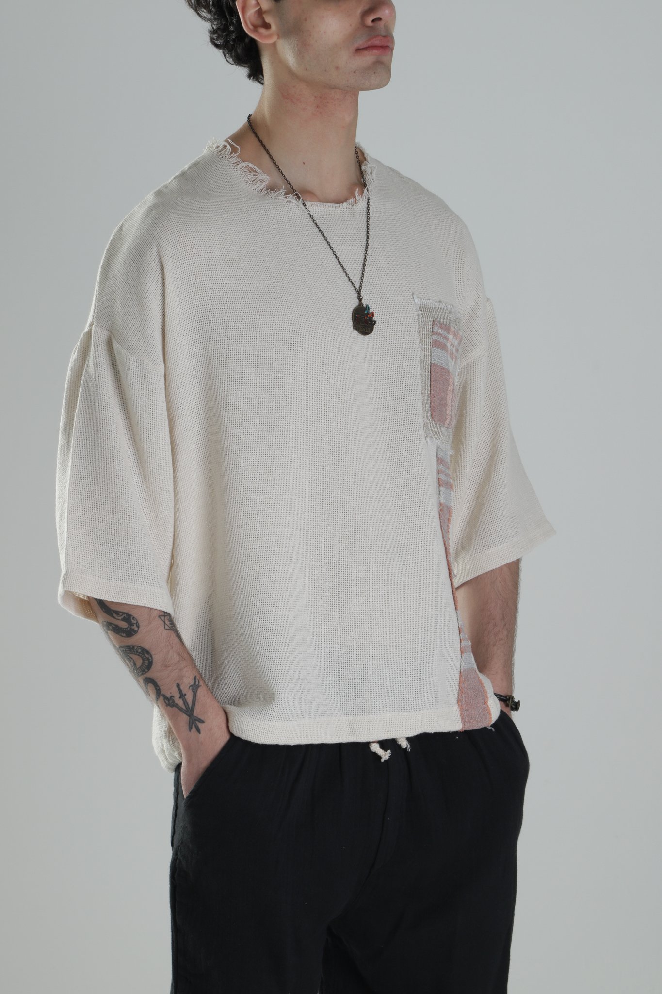 Etnik Desenli Buldan Kumaş T-Shirt