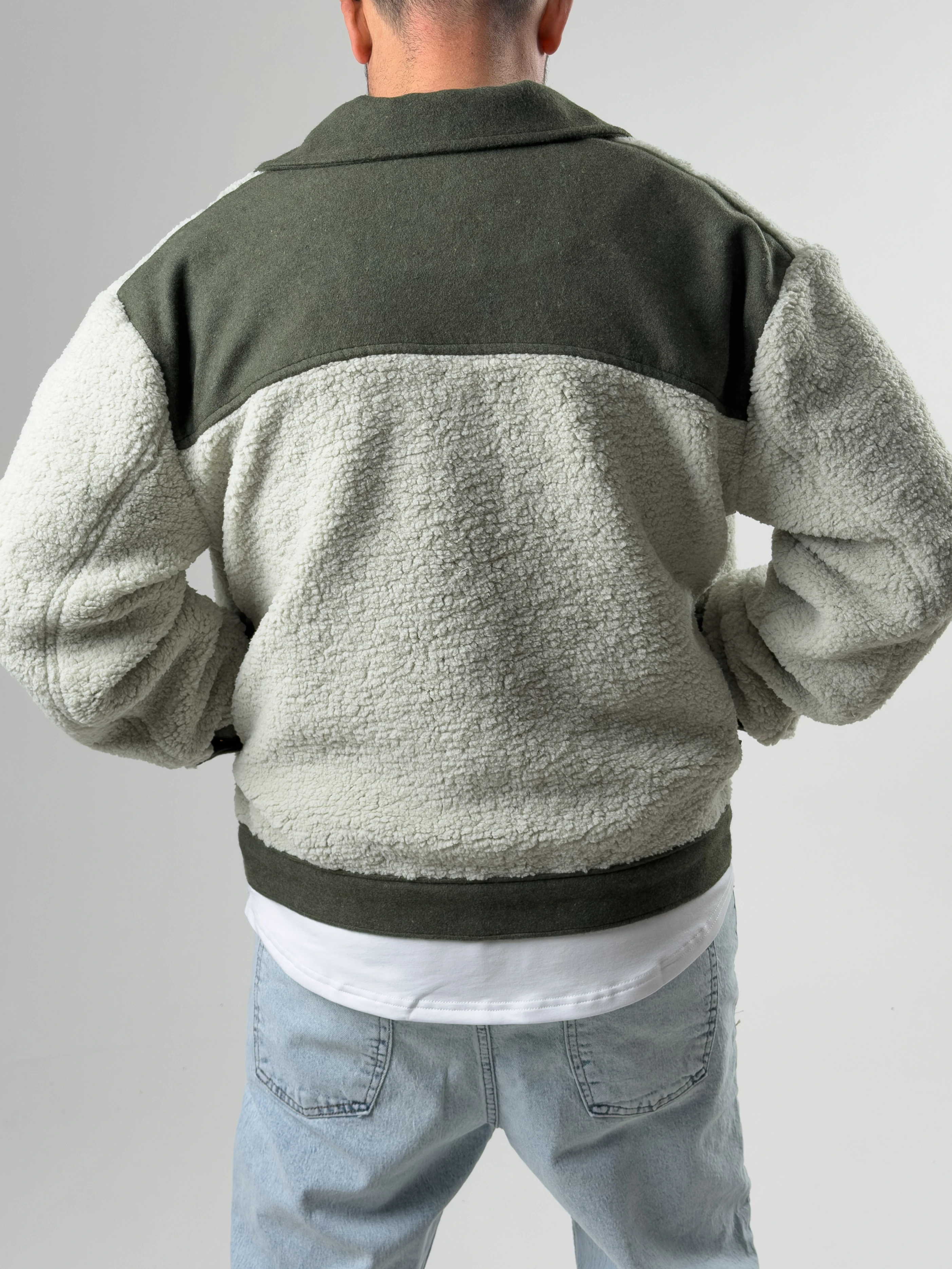 Erkek Kaşe Detaylı Yeşil Peluş Hırka COC2587