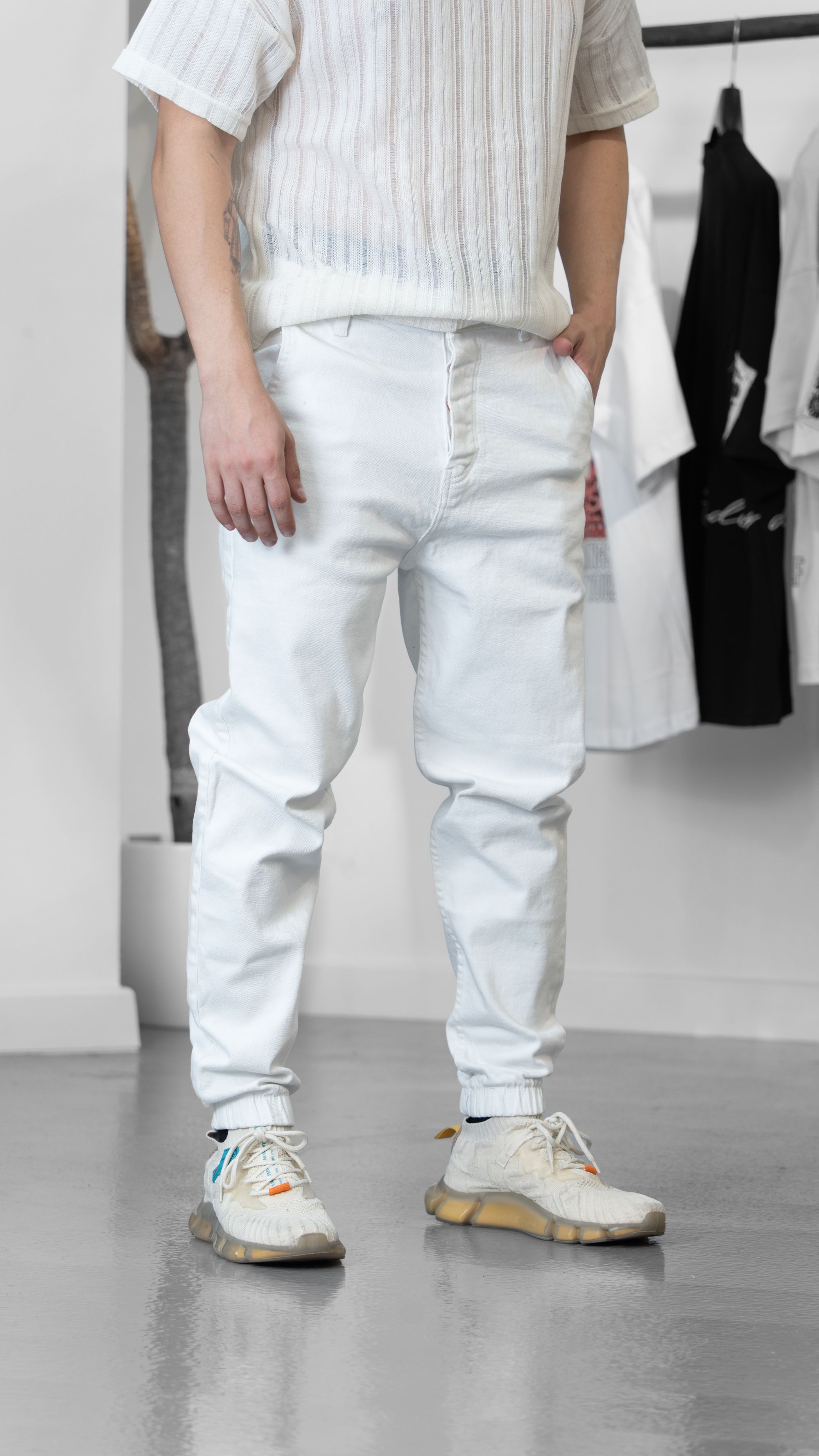Beyaz Jogger Pantolon