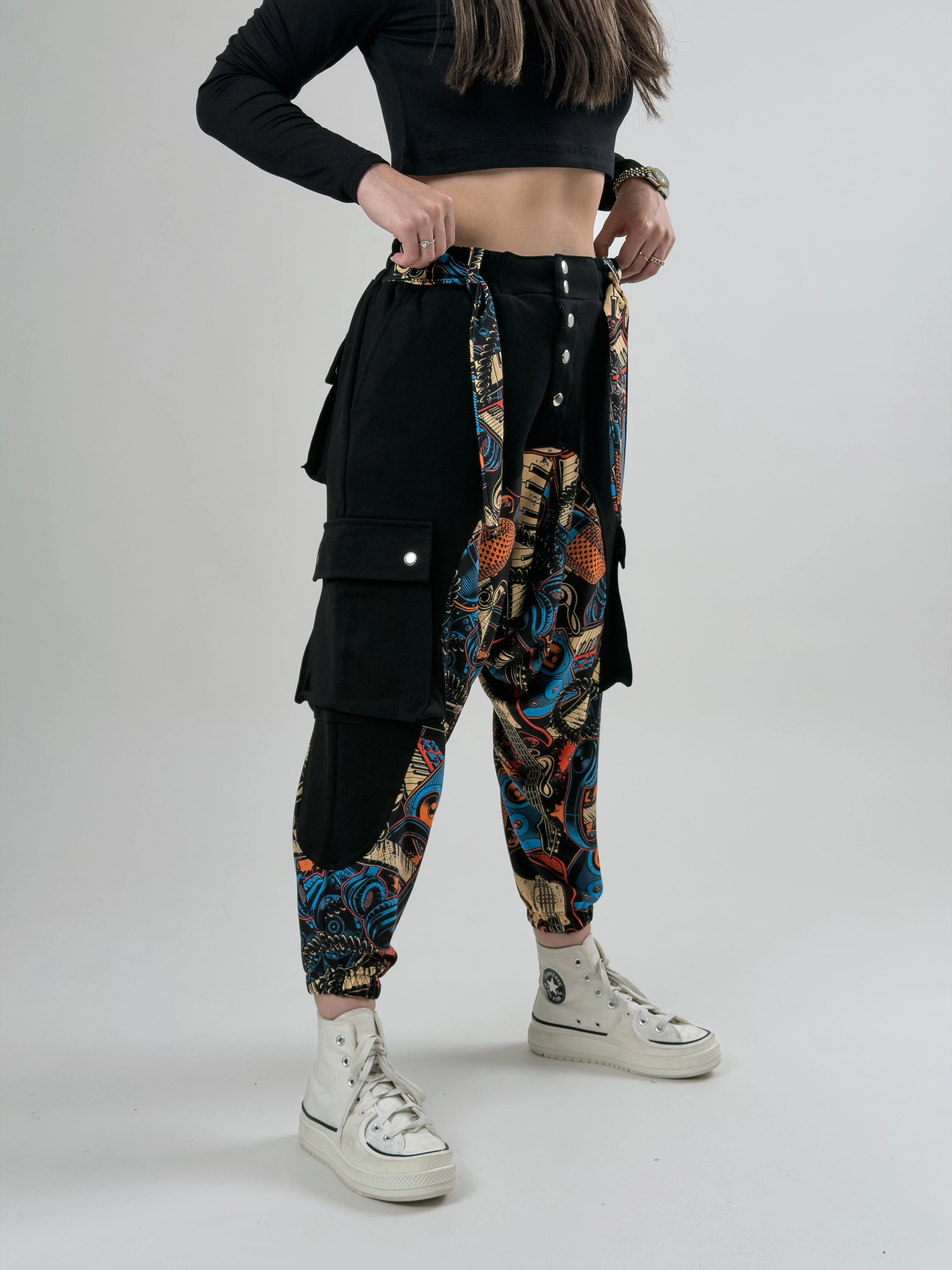 Garni Tasarım Kadın Müzik Desenli Siyah Spor Şalvar COC2615