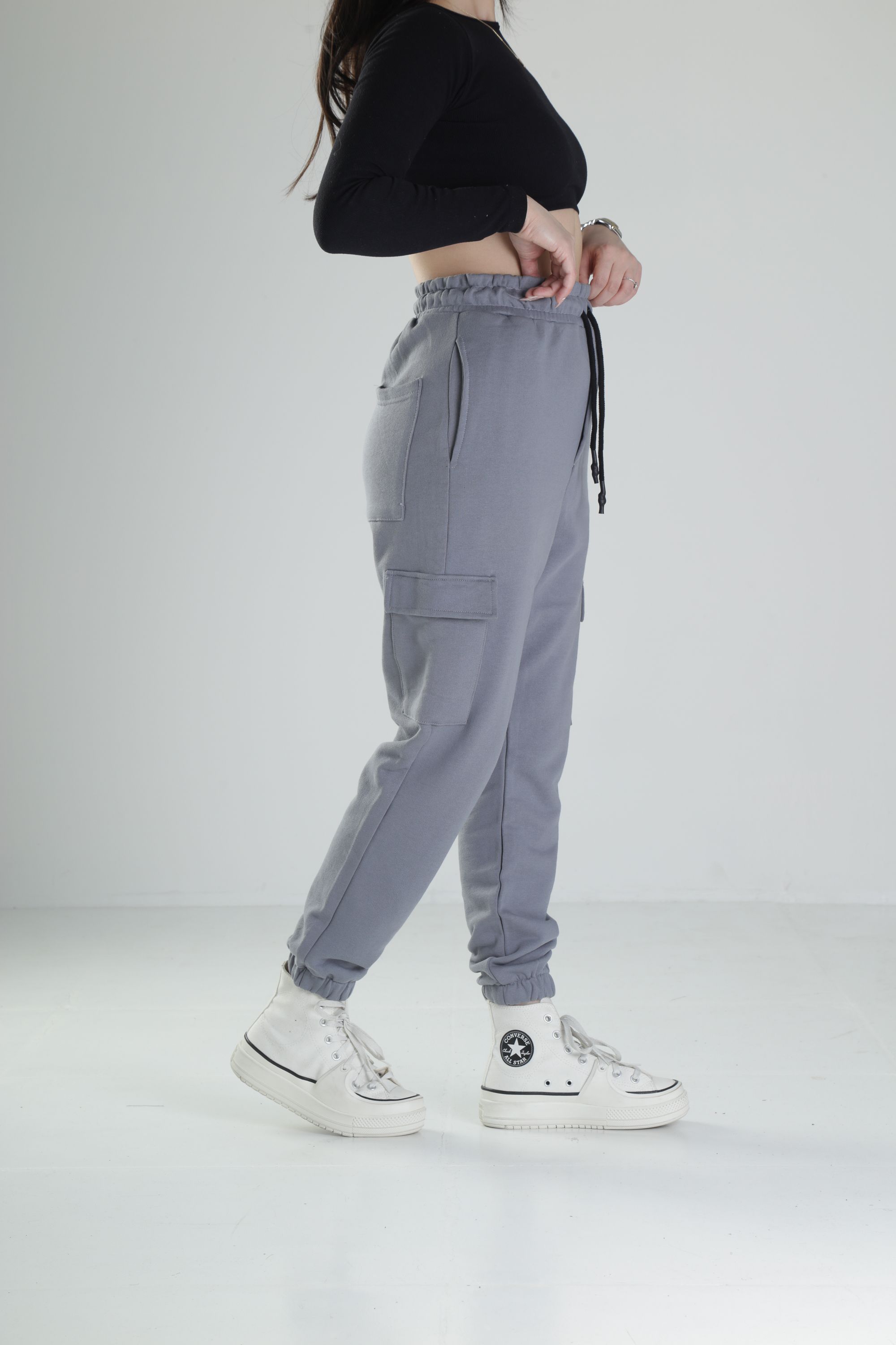 Gri Cep Detaylı Jogger Pantolon