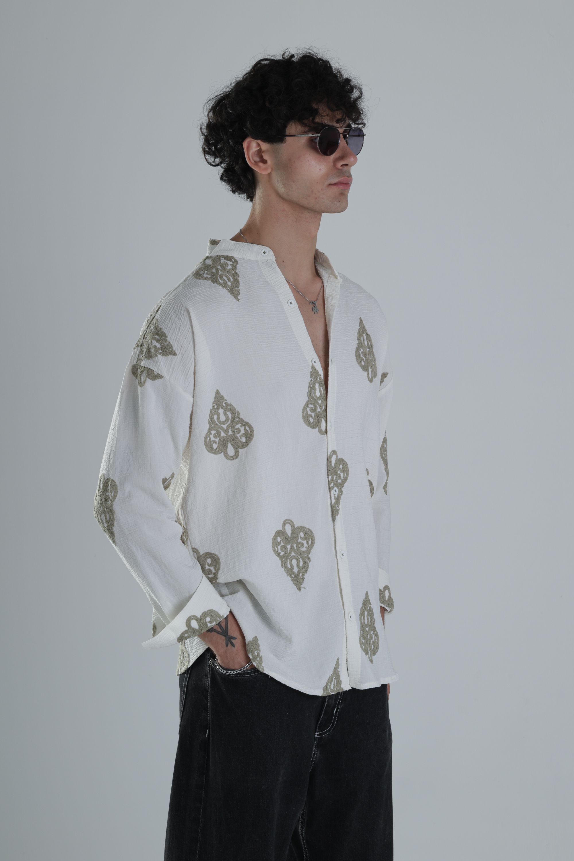 Yeşil Nakış Detaylı Oversize Gömlek