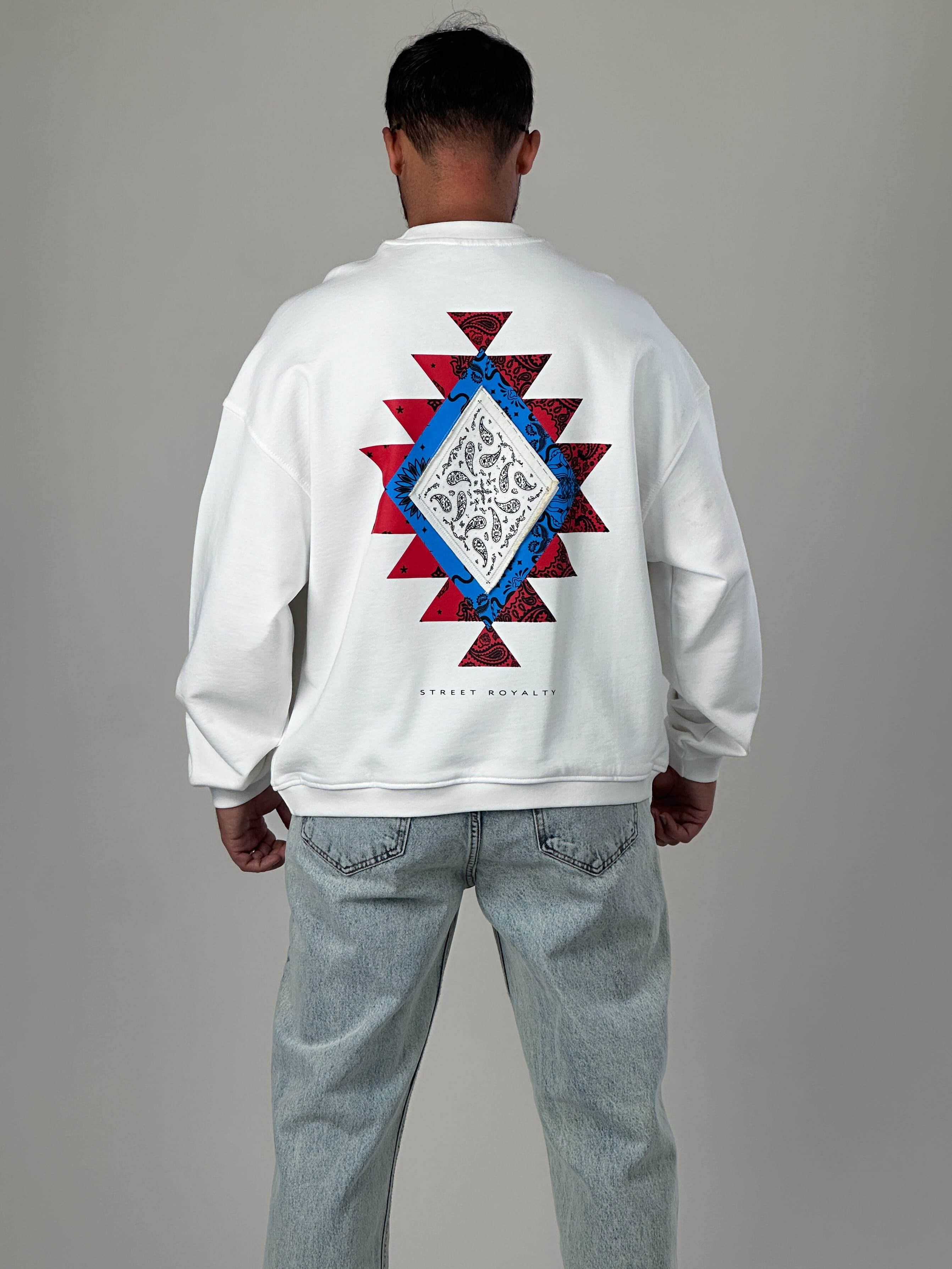Etnik Desenli Tasarım Erkek Beyaz Sweatshirt