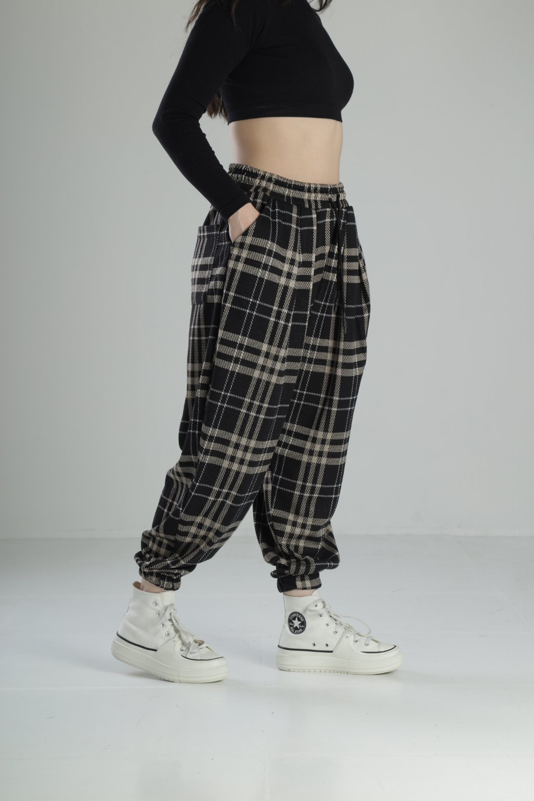 Kahverengi Ekose Pileli Jogger Pantolon