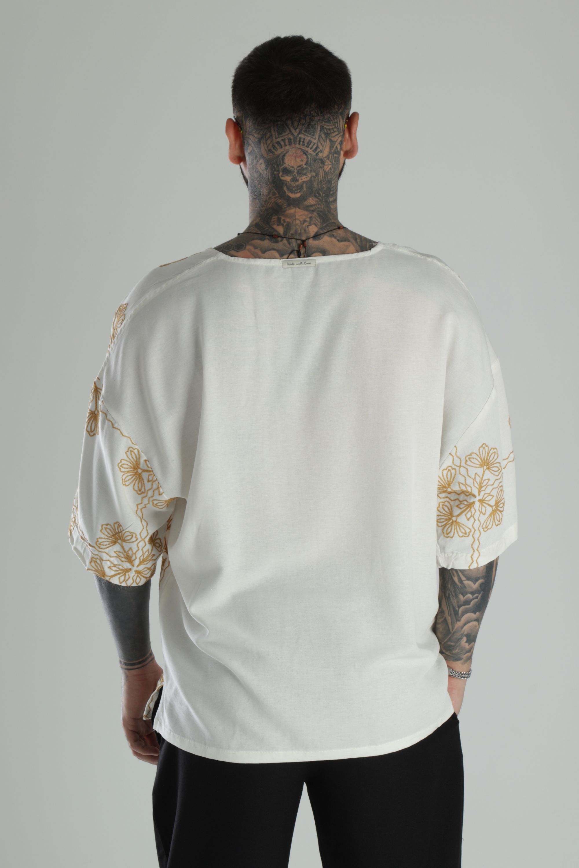Sarı Nakış İşlemeli Oversize T-Shirt