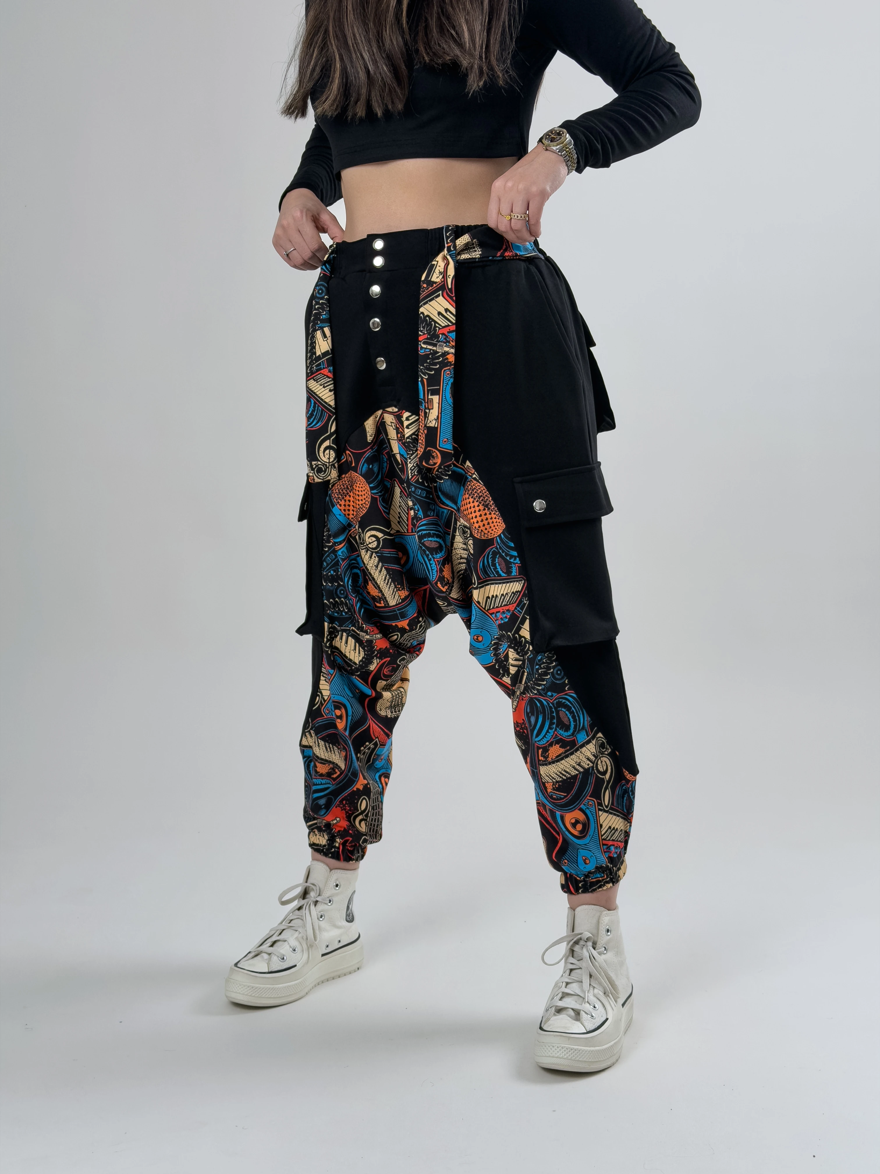 Garni Tasarım Kadın Müzik Desenli Siyah Spor Şalvar COC2615