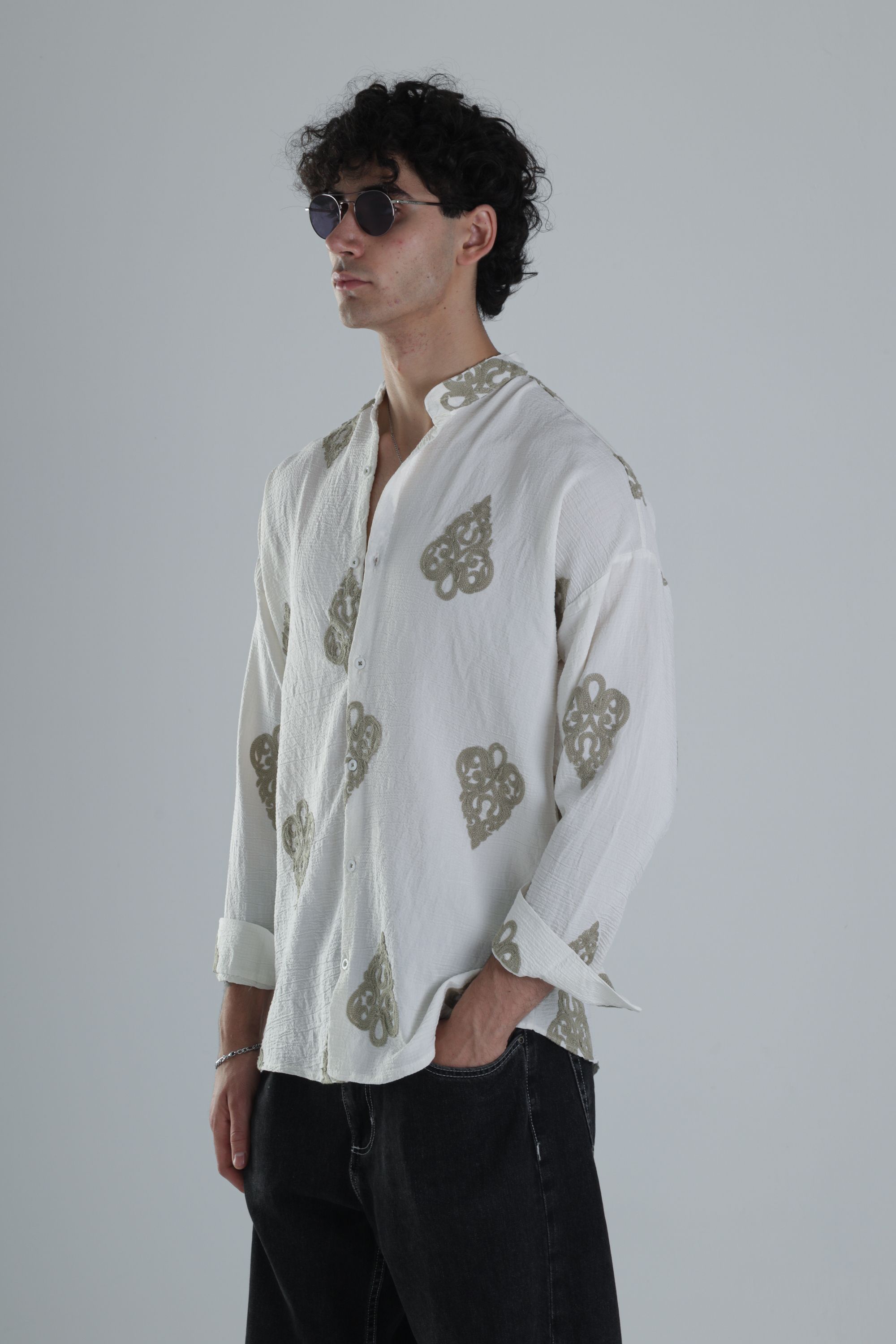 Yeşil Nakış Detaylı Oversize Gömlek