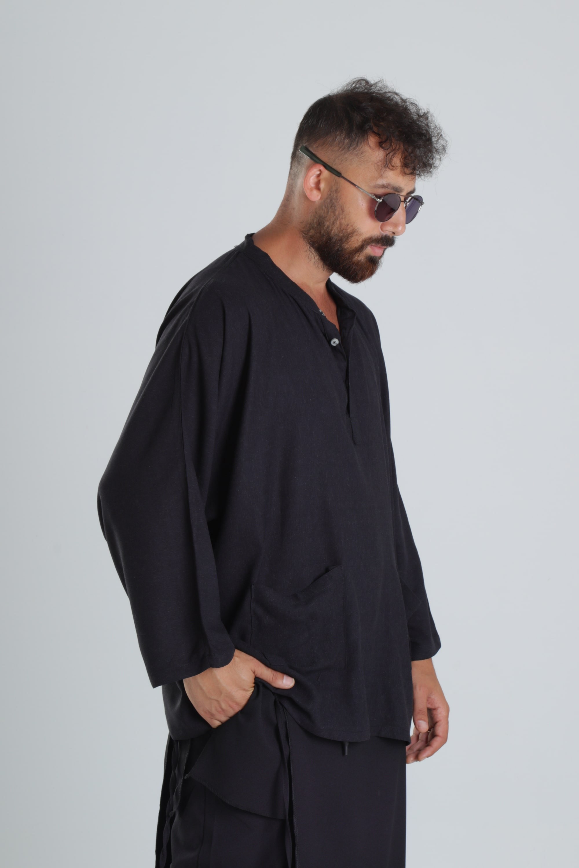 Keten Kumaş Oversize Siyah Tasarım T-Shirt