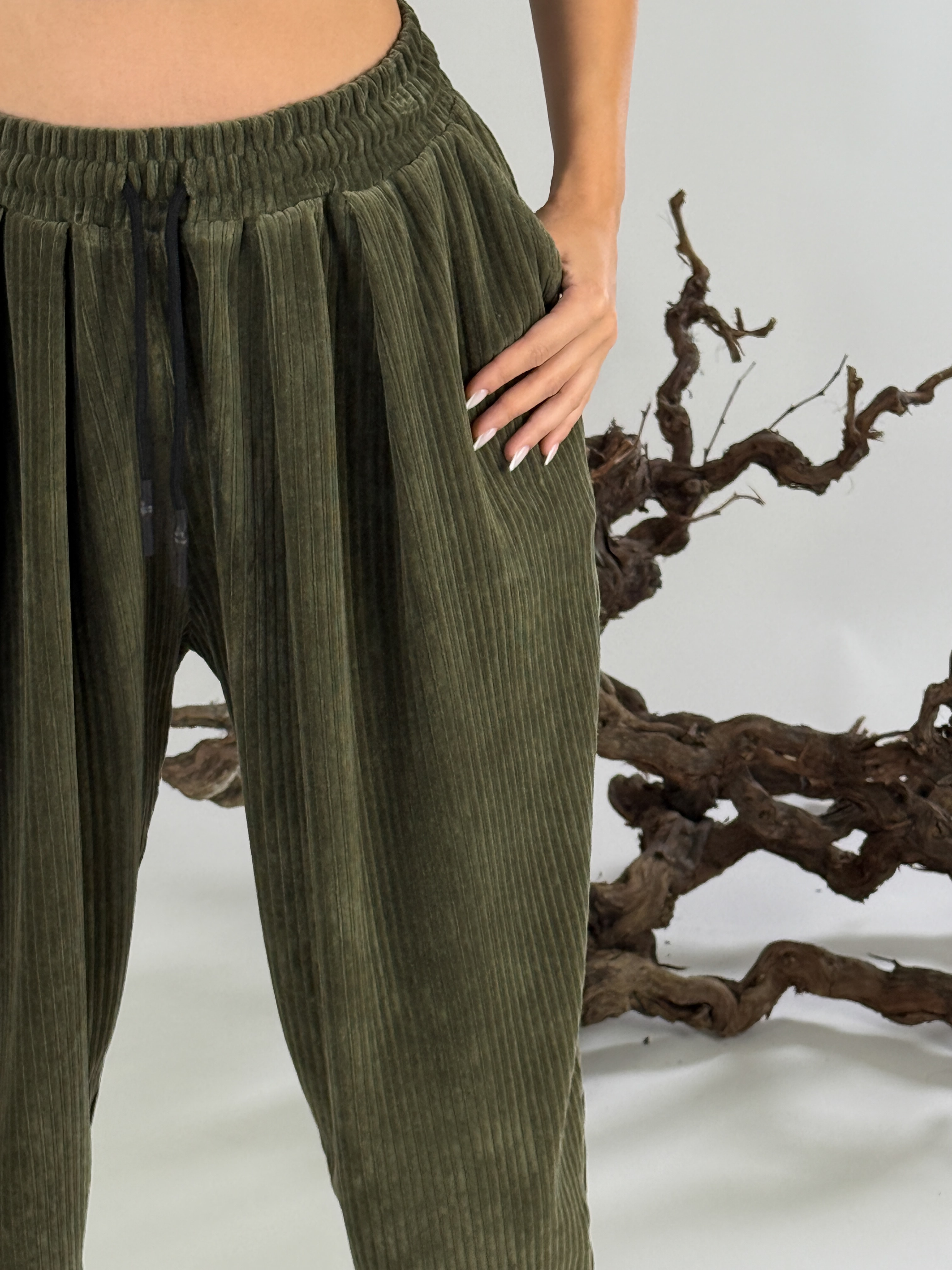 Yeşil Kadife Pileli Kadın Jogger Pantolon
