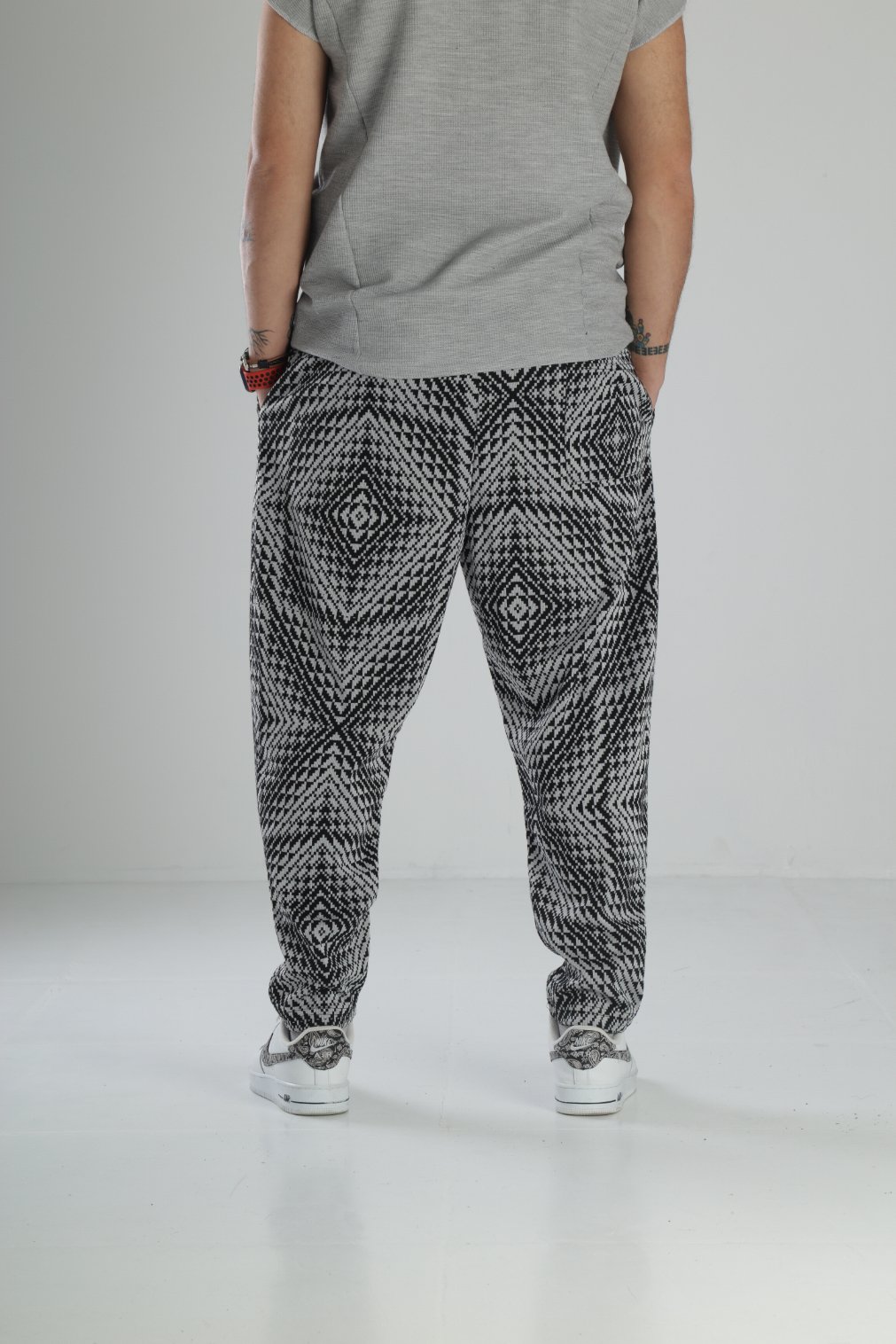 Küre Desenli Baget Pantolon
