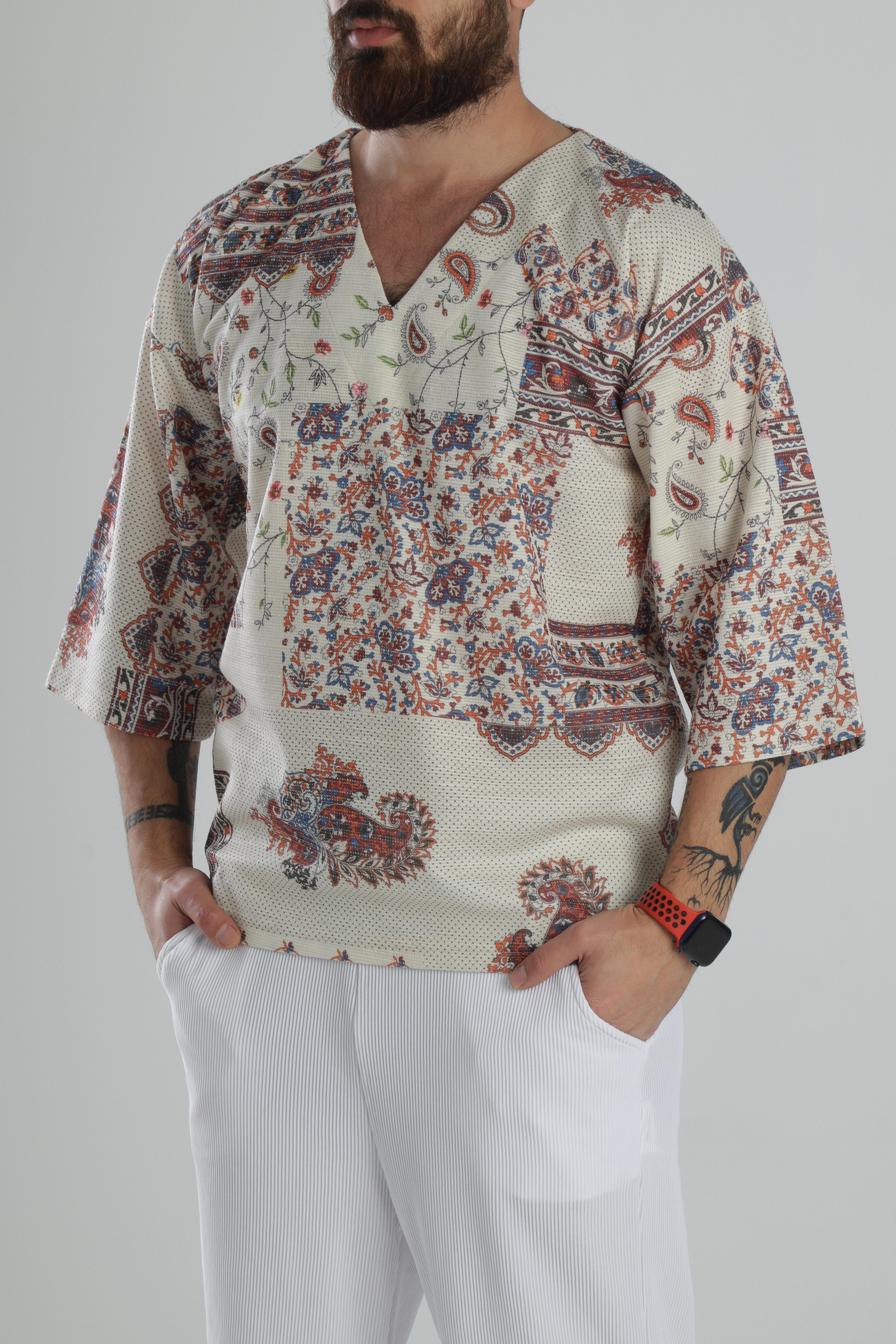 Çiçek Desenli Fakir Kol T-Shirt