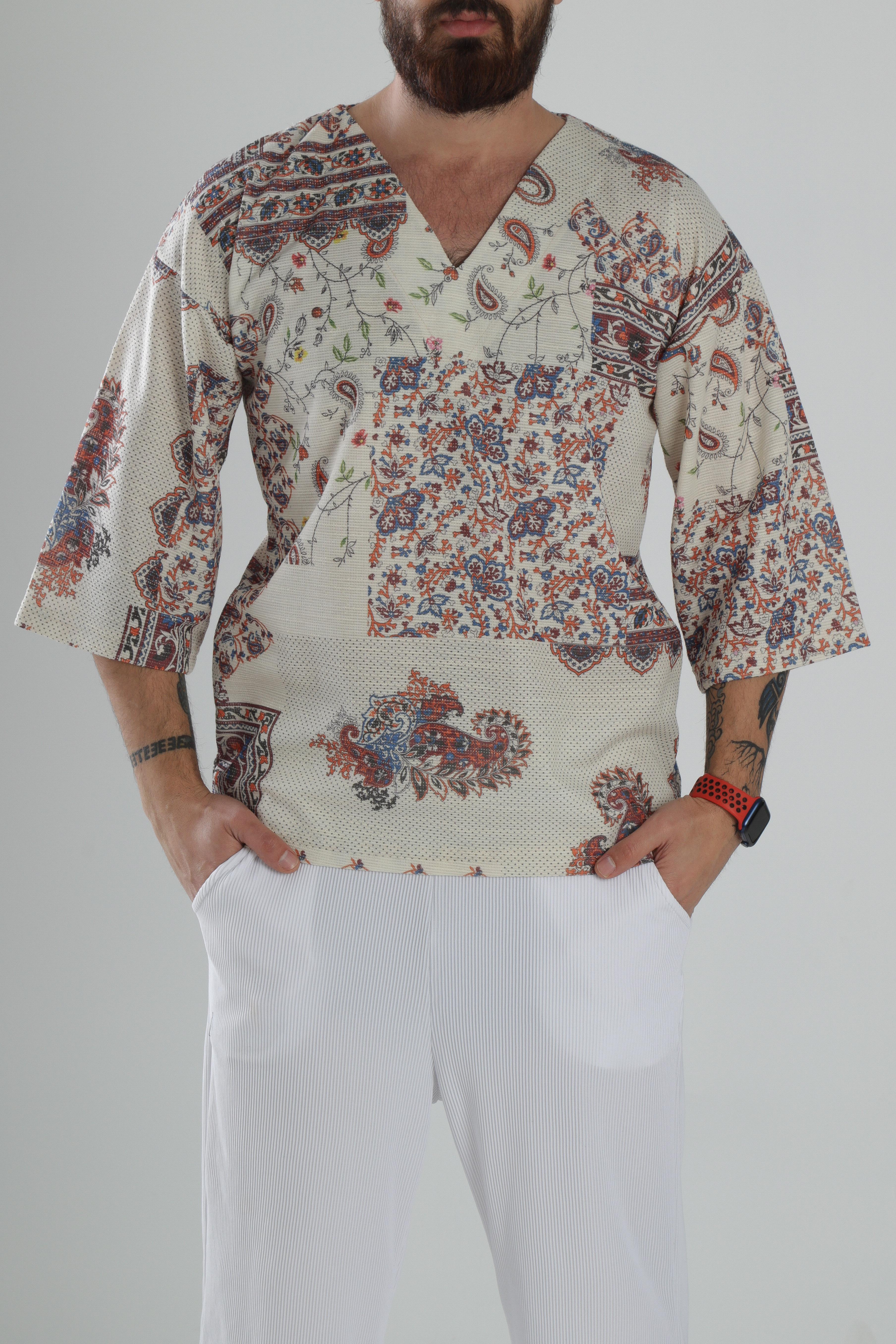 Çiçek Desenli Fakir Kol T-Shirt
