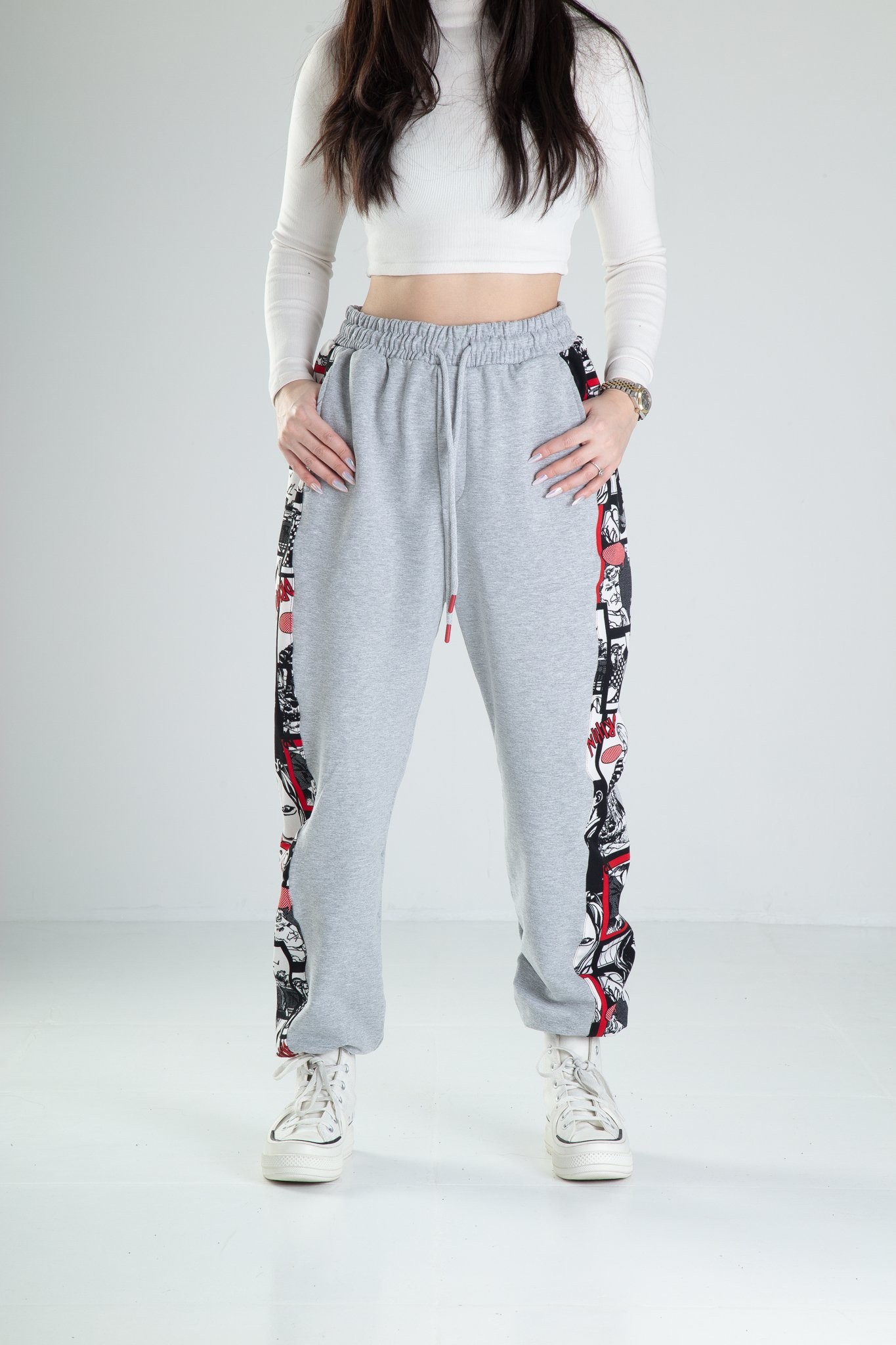 Çizgi Roman Desenli Gri Jogger