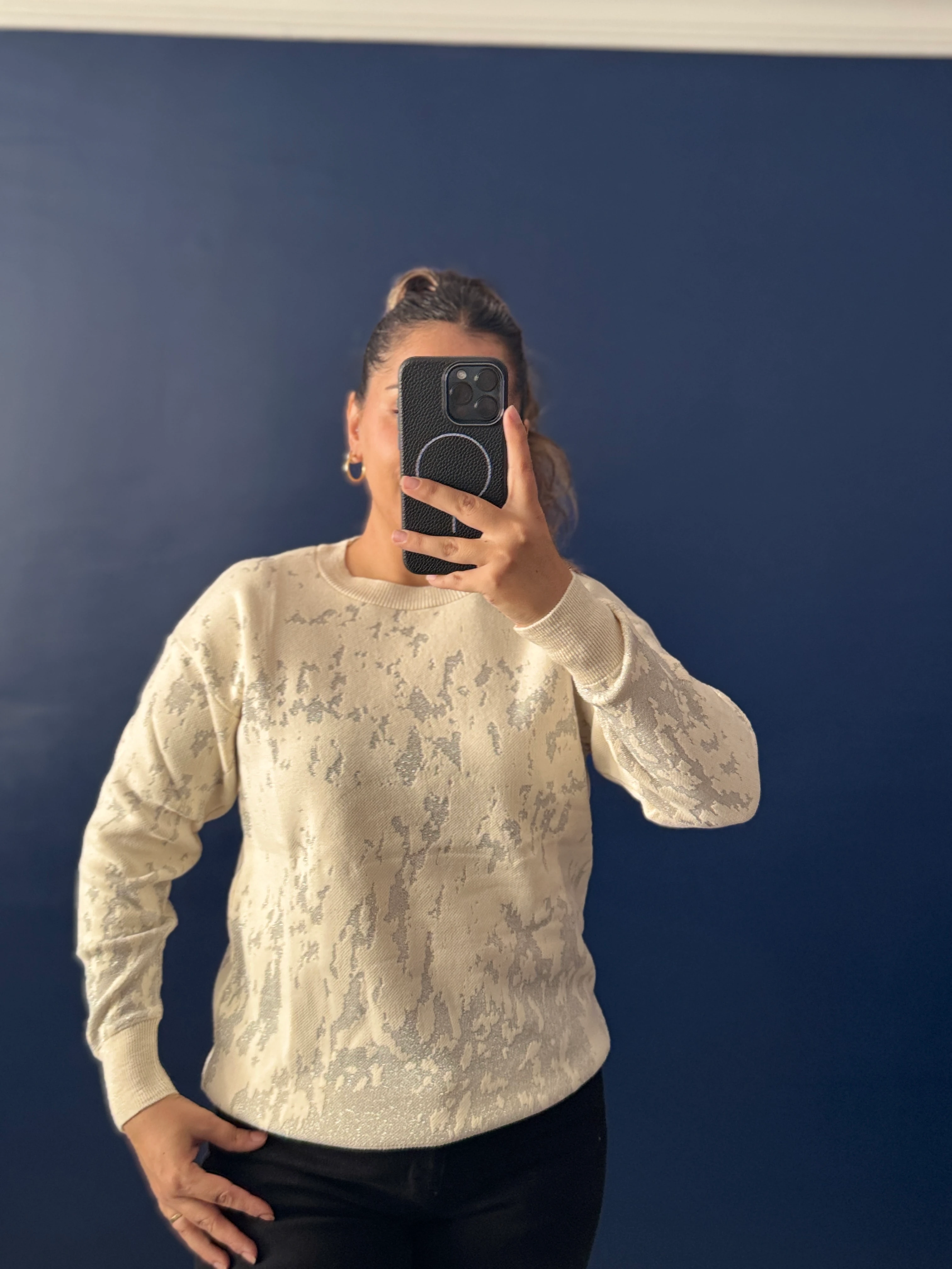 Krem Gümüş Detaylı Triko