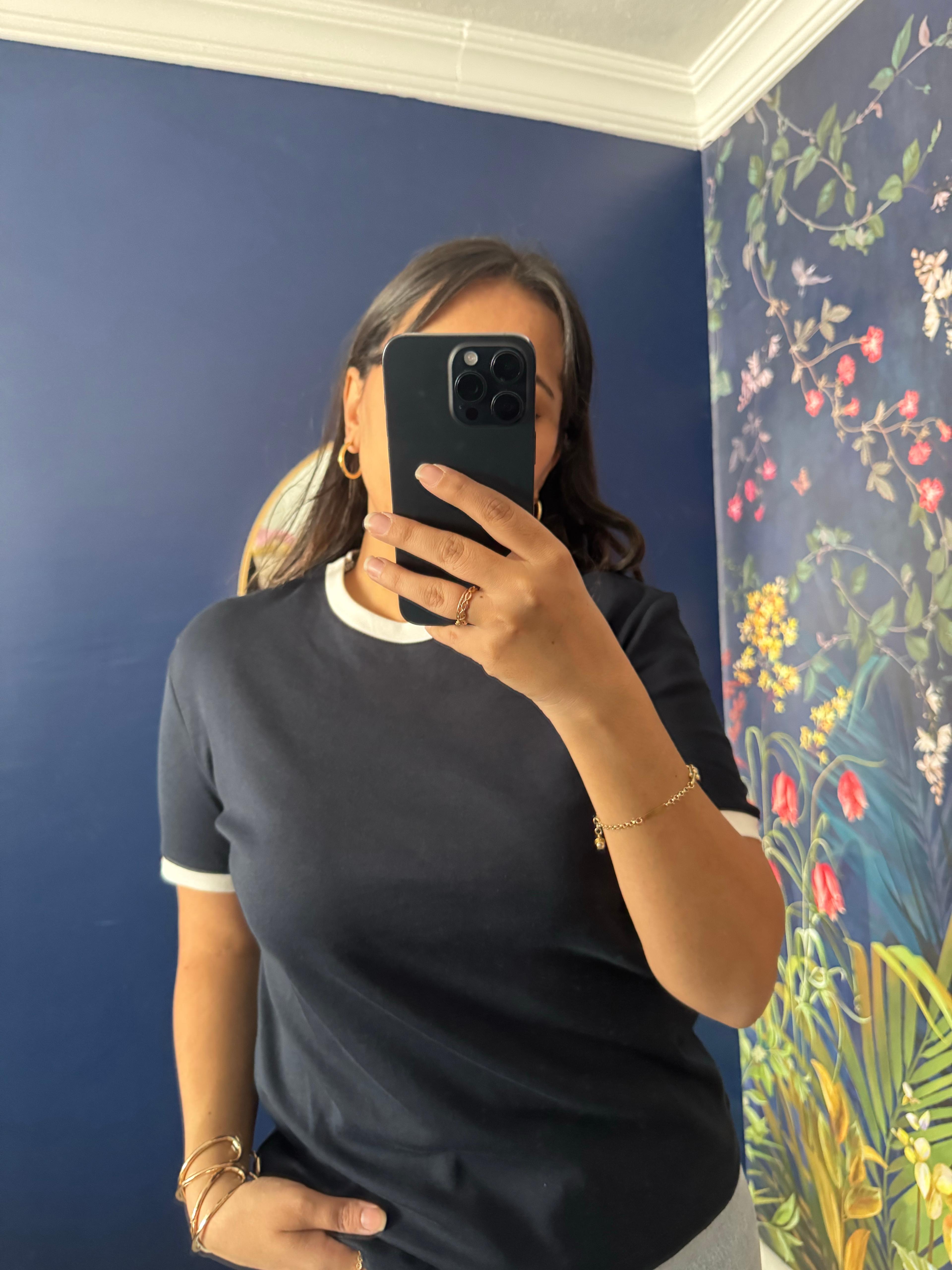 Beyaz Biyeli Lacivert Tshirt