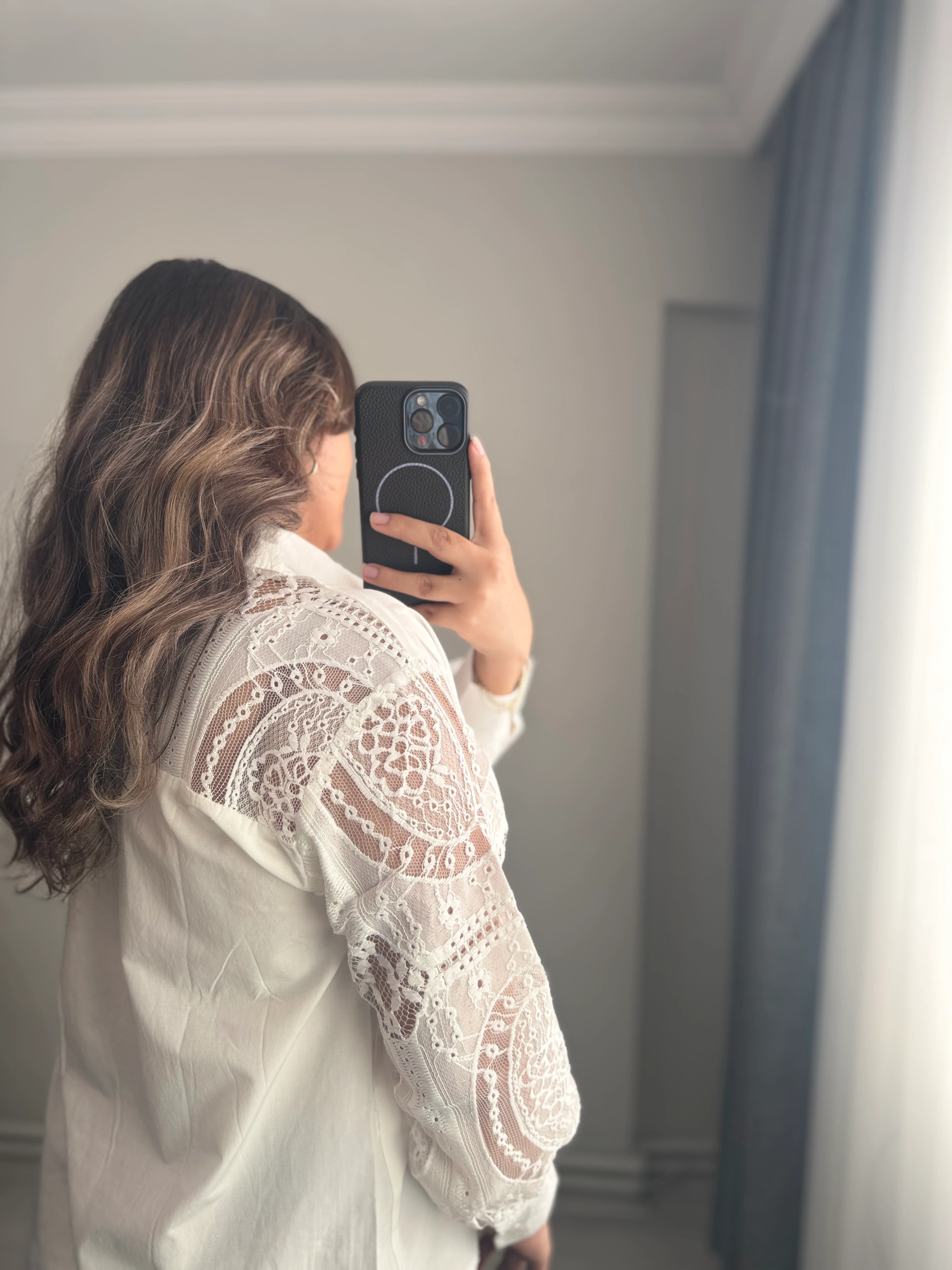 Dantel Beyaz Gömlek 