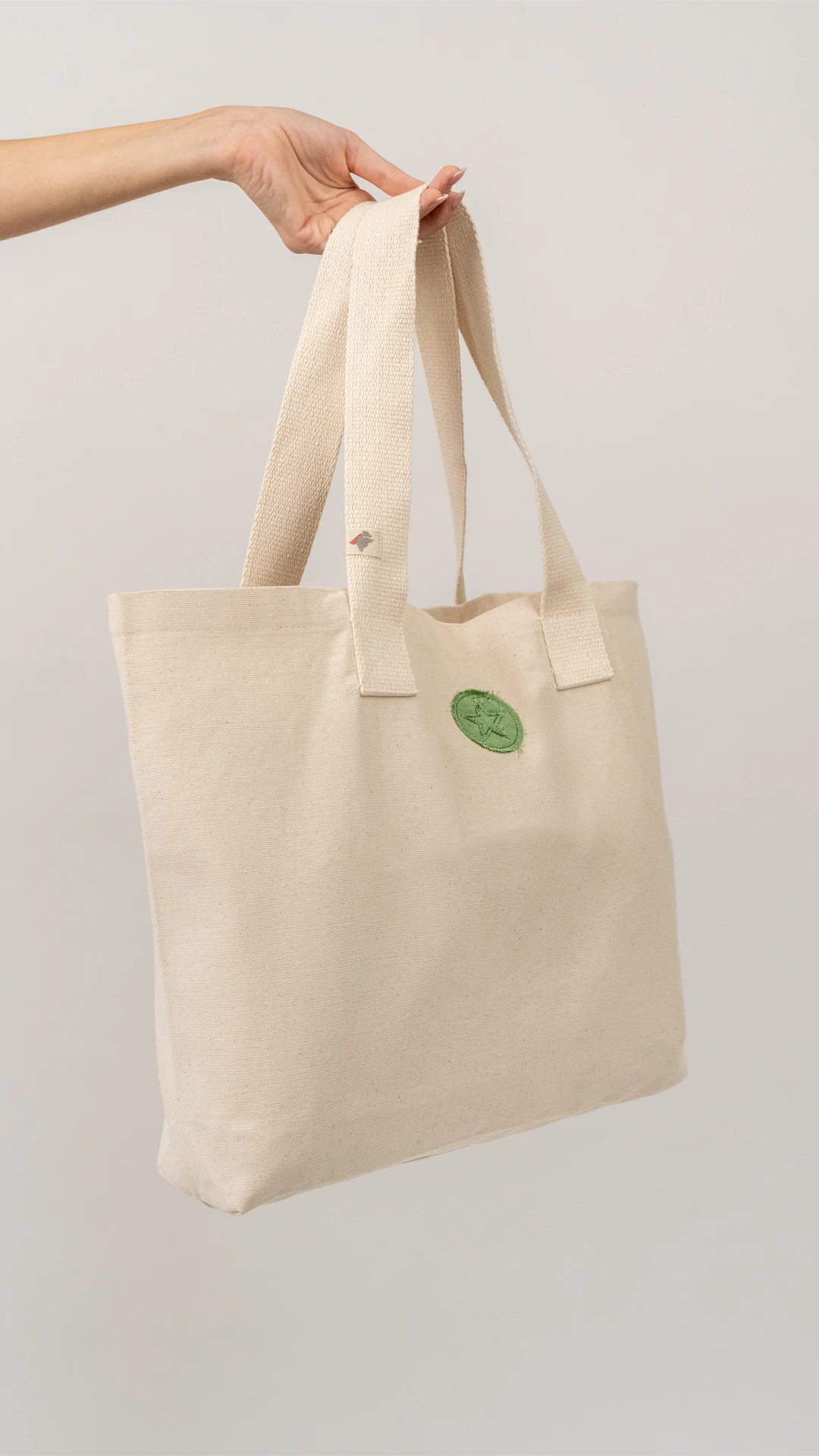 Yeşil Zemin Yeşil Yıldız thumbnail image