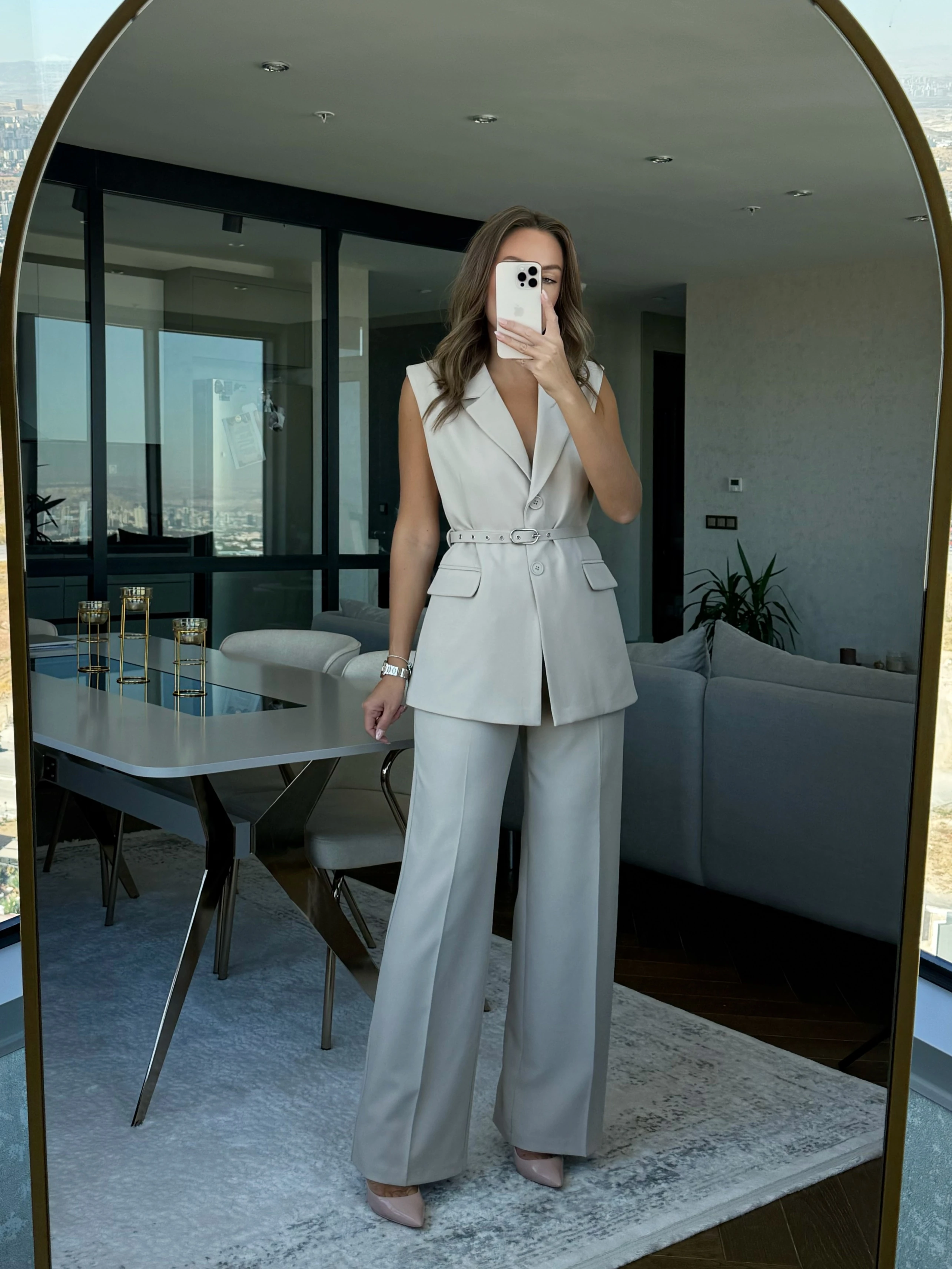 Yelek Pantolon Takım ''Power Suit'' - Bej