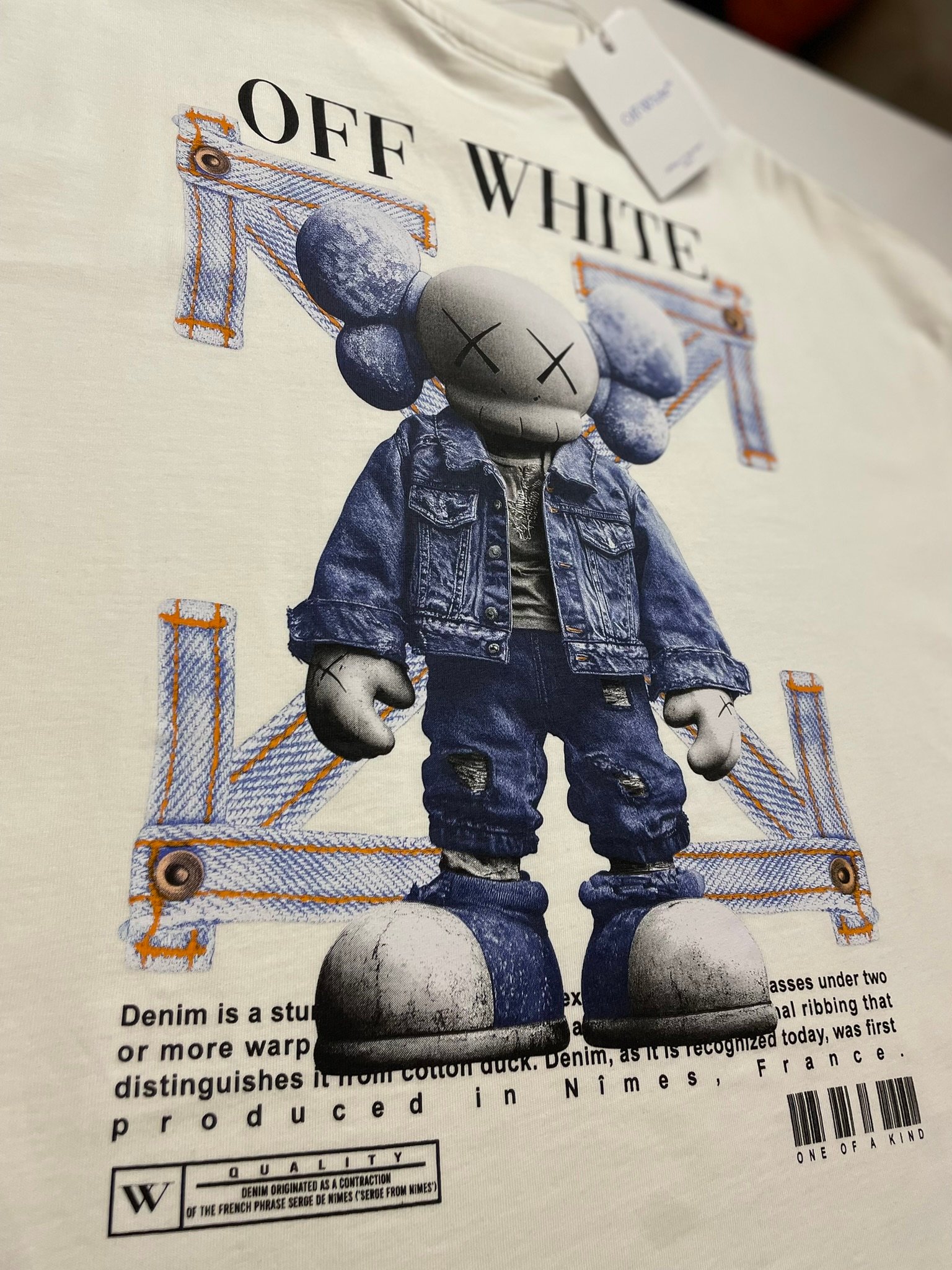 Off-White' Baskılı Unisex T-Shirt