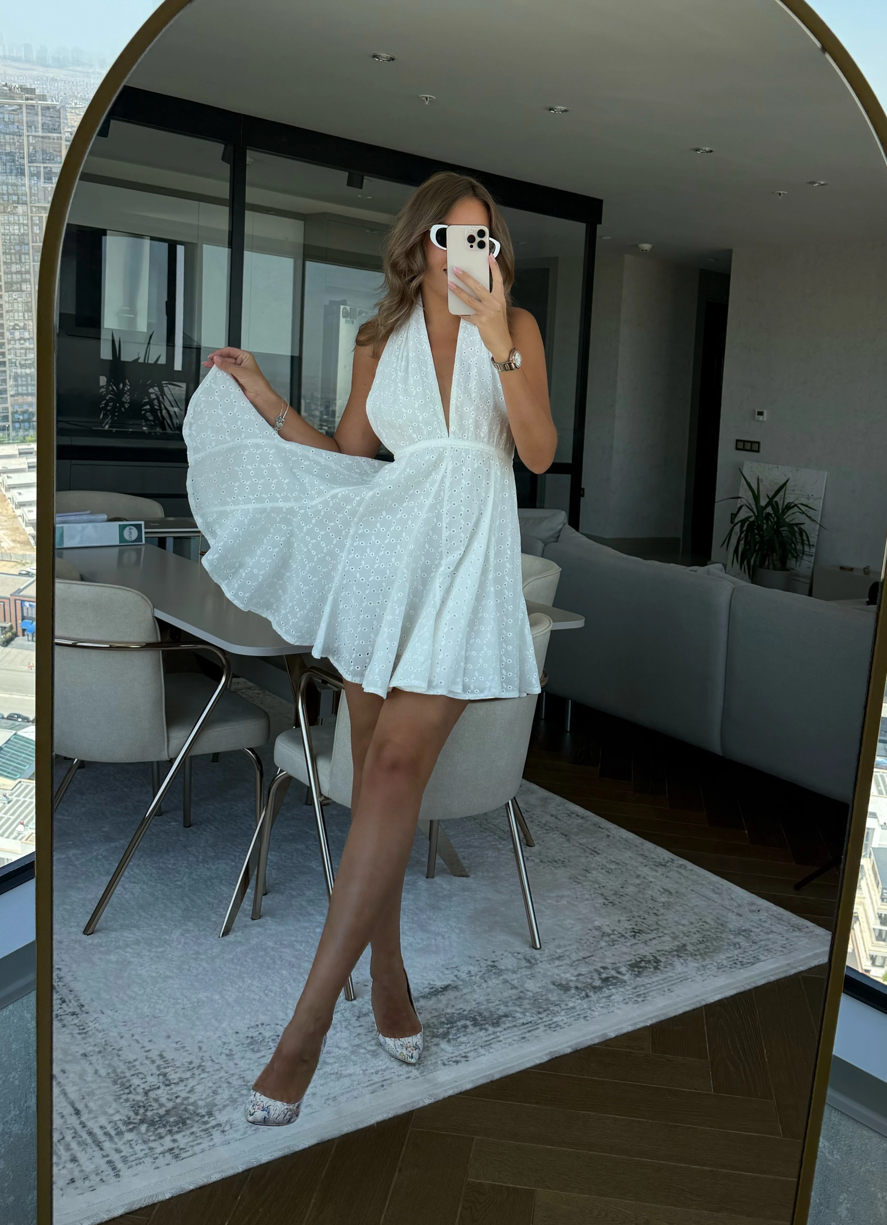 Beyaz Kısa Nakış Elbise