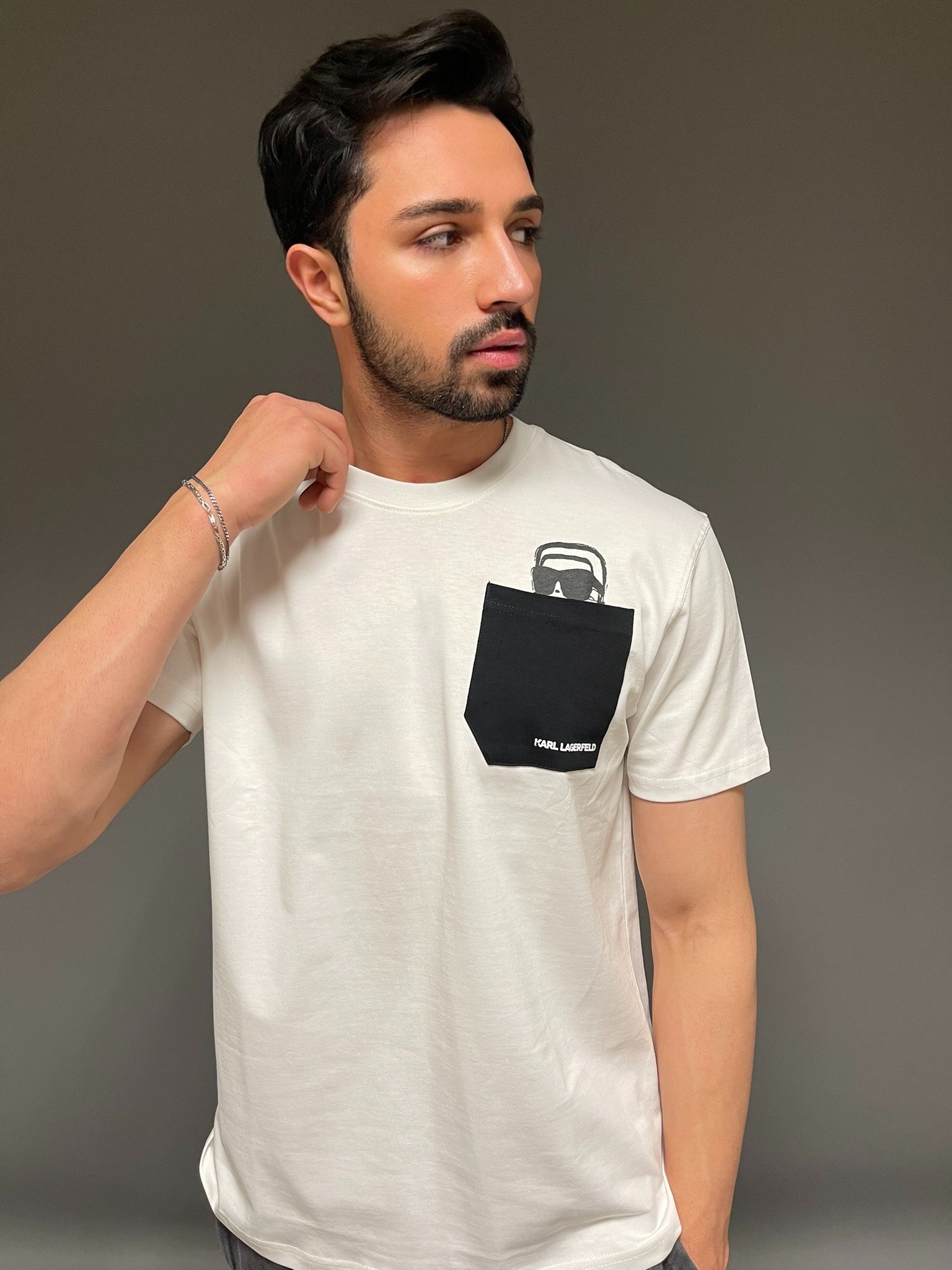 Karl' Logolu ve Cepli Unisex T-Shirt