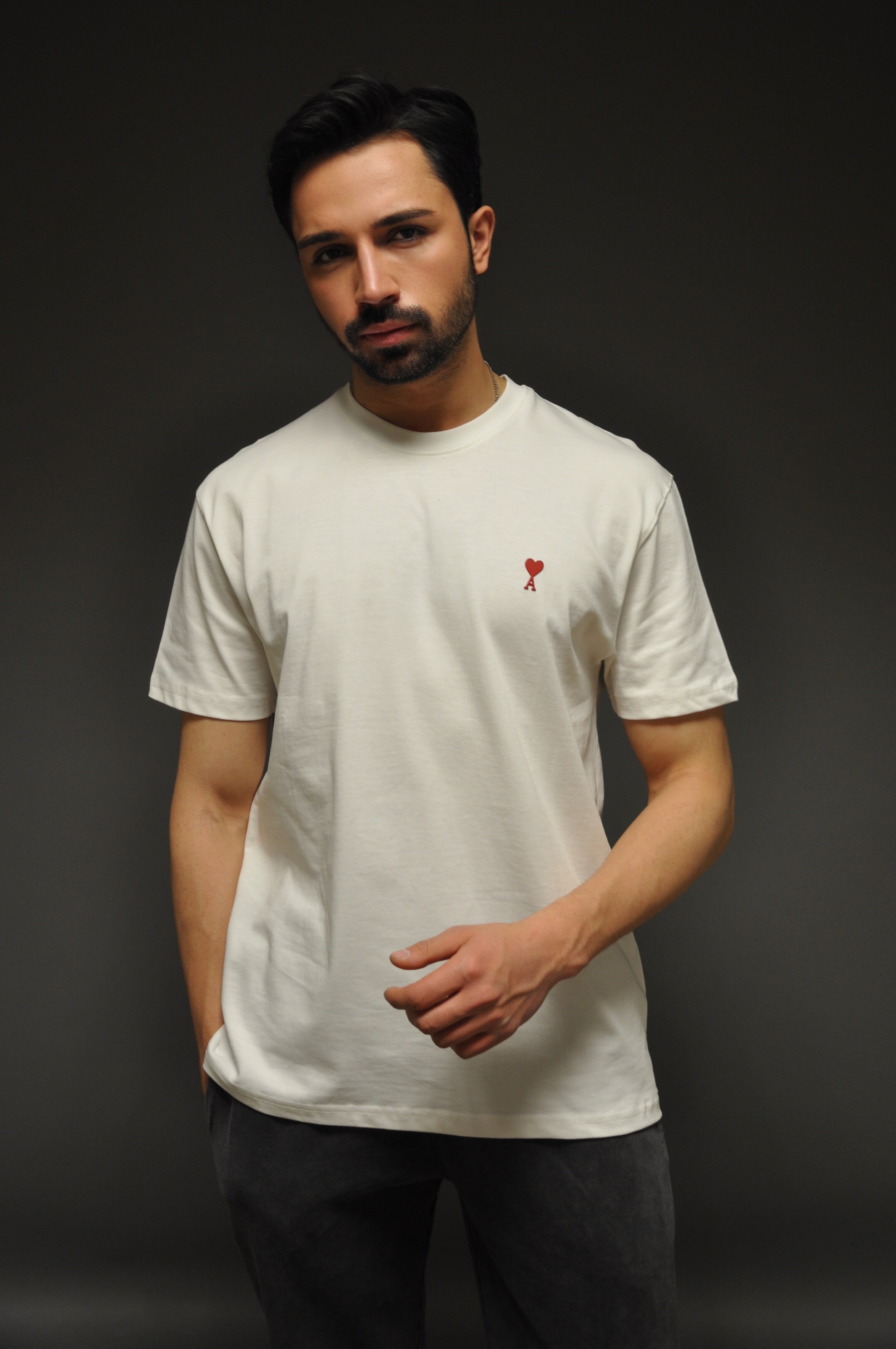 Ami' Metal Logolu Unisex T-Shirt - Beyaz