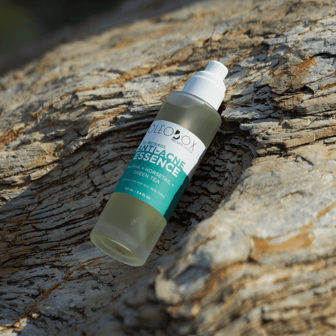 Akne Giderici ve Önleyici Set; PHA içerikli temizleyici, Anti-Acne Essence + Kırmızı Kil ve AHA’lı Aydınlatıcı Yüz Bakım Maskesi