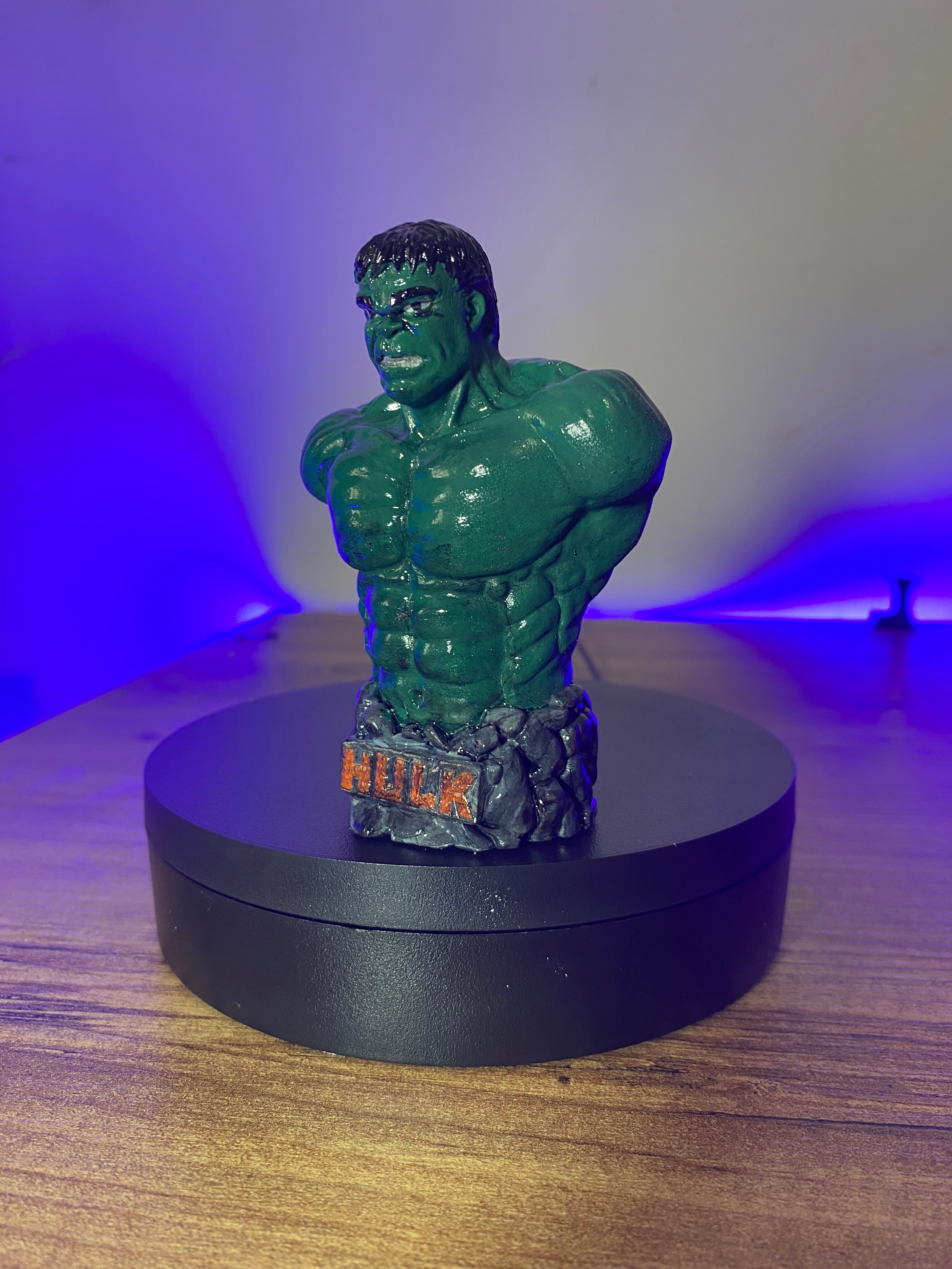 Marvel Comics Hulk Büst Figürü - 10cm Yükseklikte, Dayanıklı Reçine Malzeme