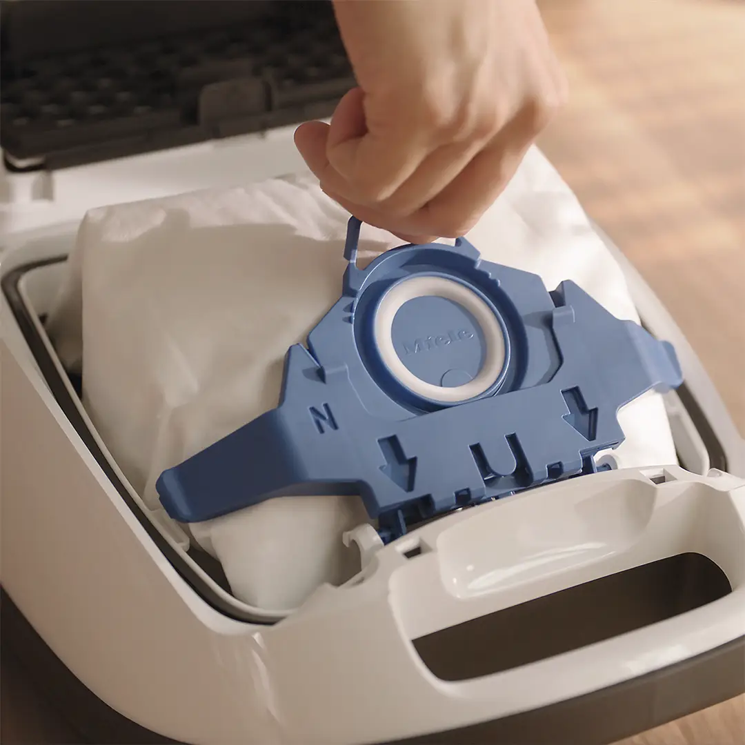 Miele Complete C3 Allergy Elektrikli Süpürge Lotus Beyaz (SGFF5)