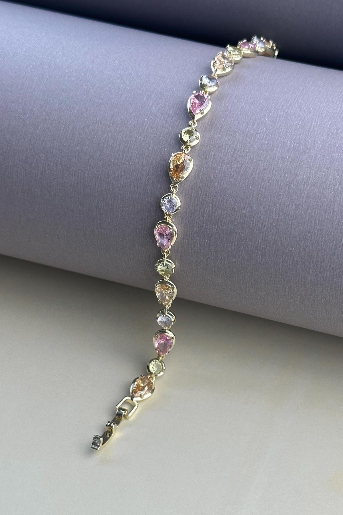 Gold Pastel Renkli Damla Tasarım Taşlar Sıralı Bileklik ABL7307