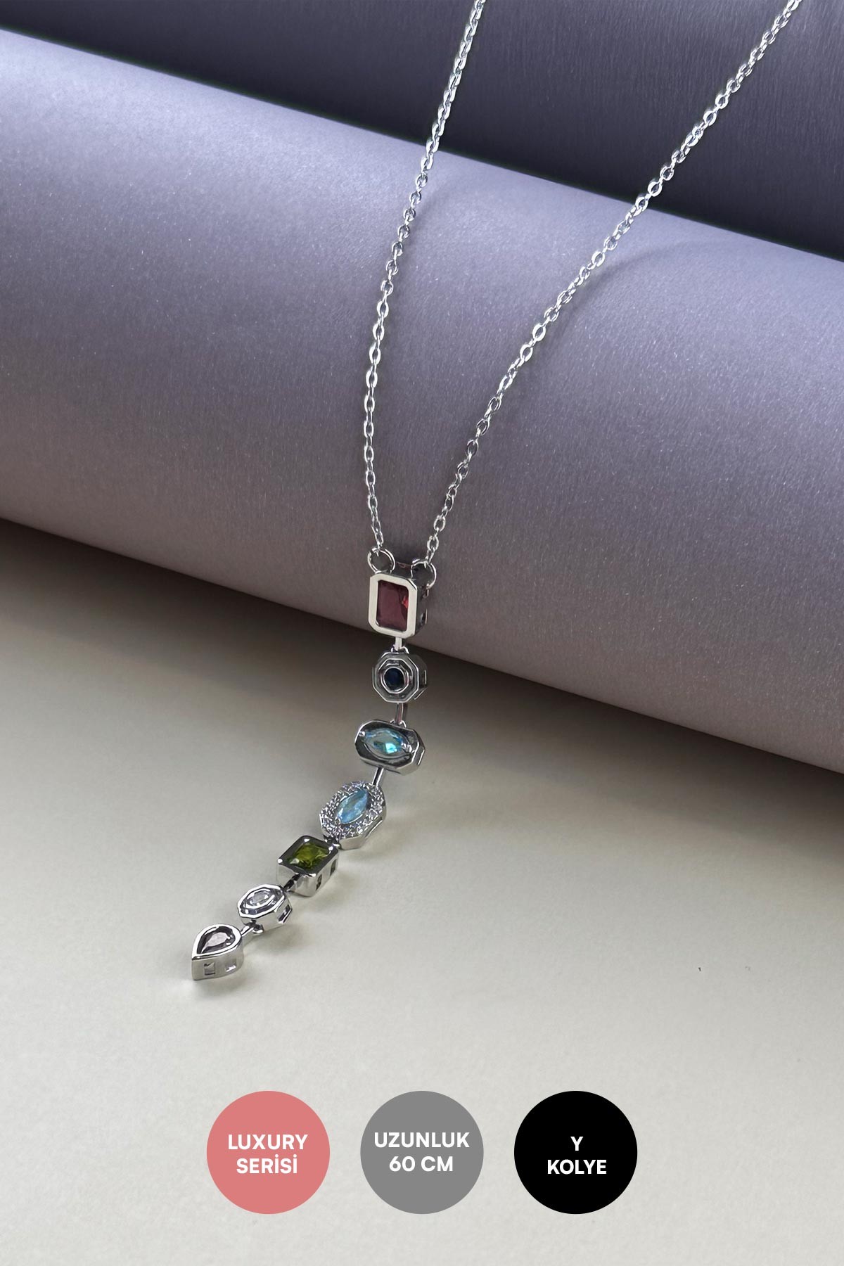 Silver Minimal Zincir Renkli Kristal Karma Şekilli Taş Sallantılı Luxury Kolye 60 cm AKL3829
